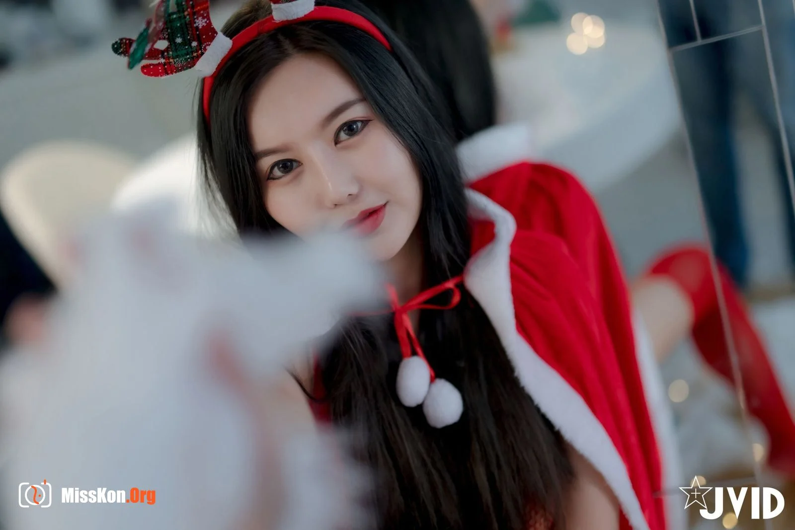 Shen Xinyu: Sexy Christmas Party - Photo 20