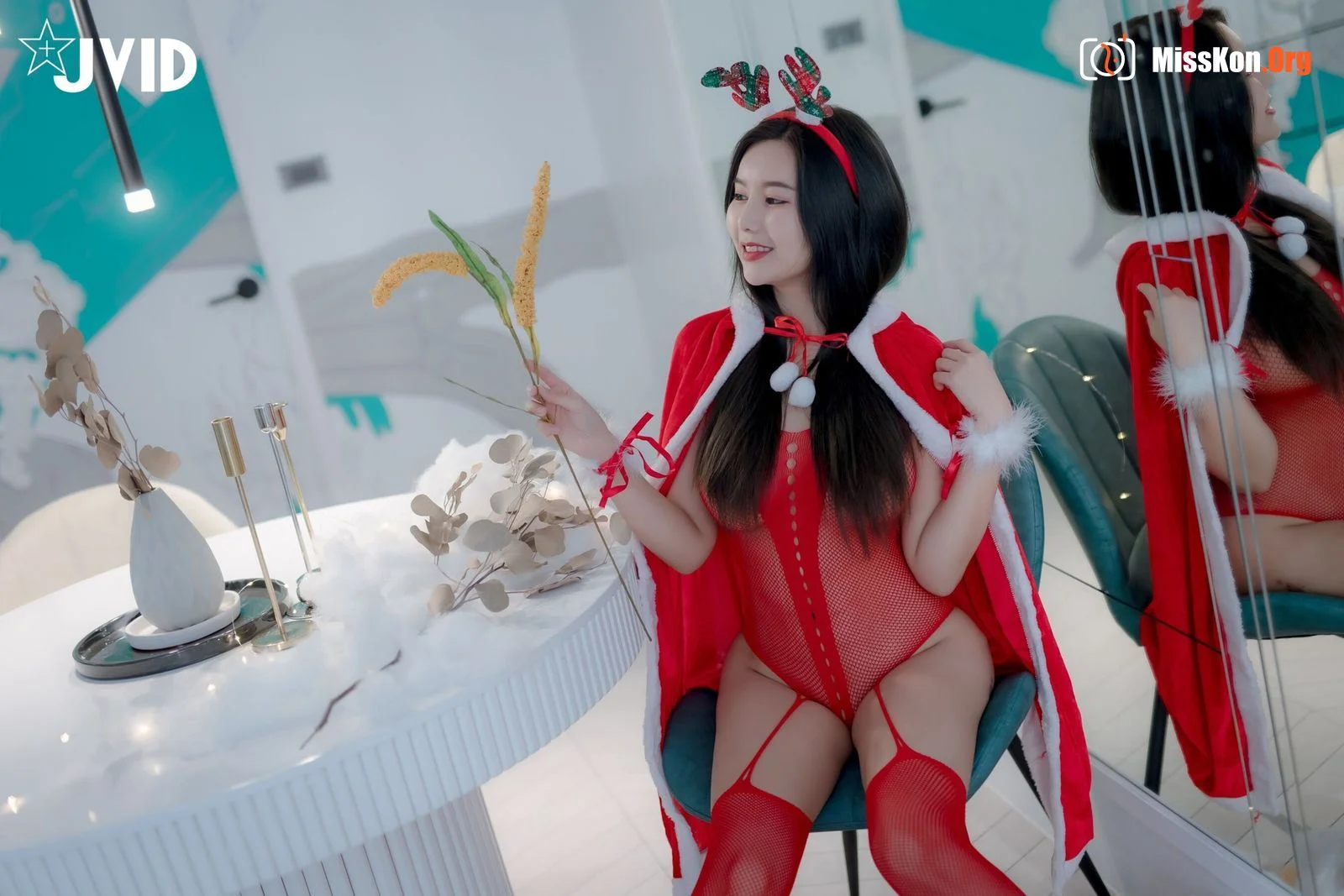 Shen Xinyu: Sexy Christmas Party - Photo 5