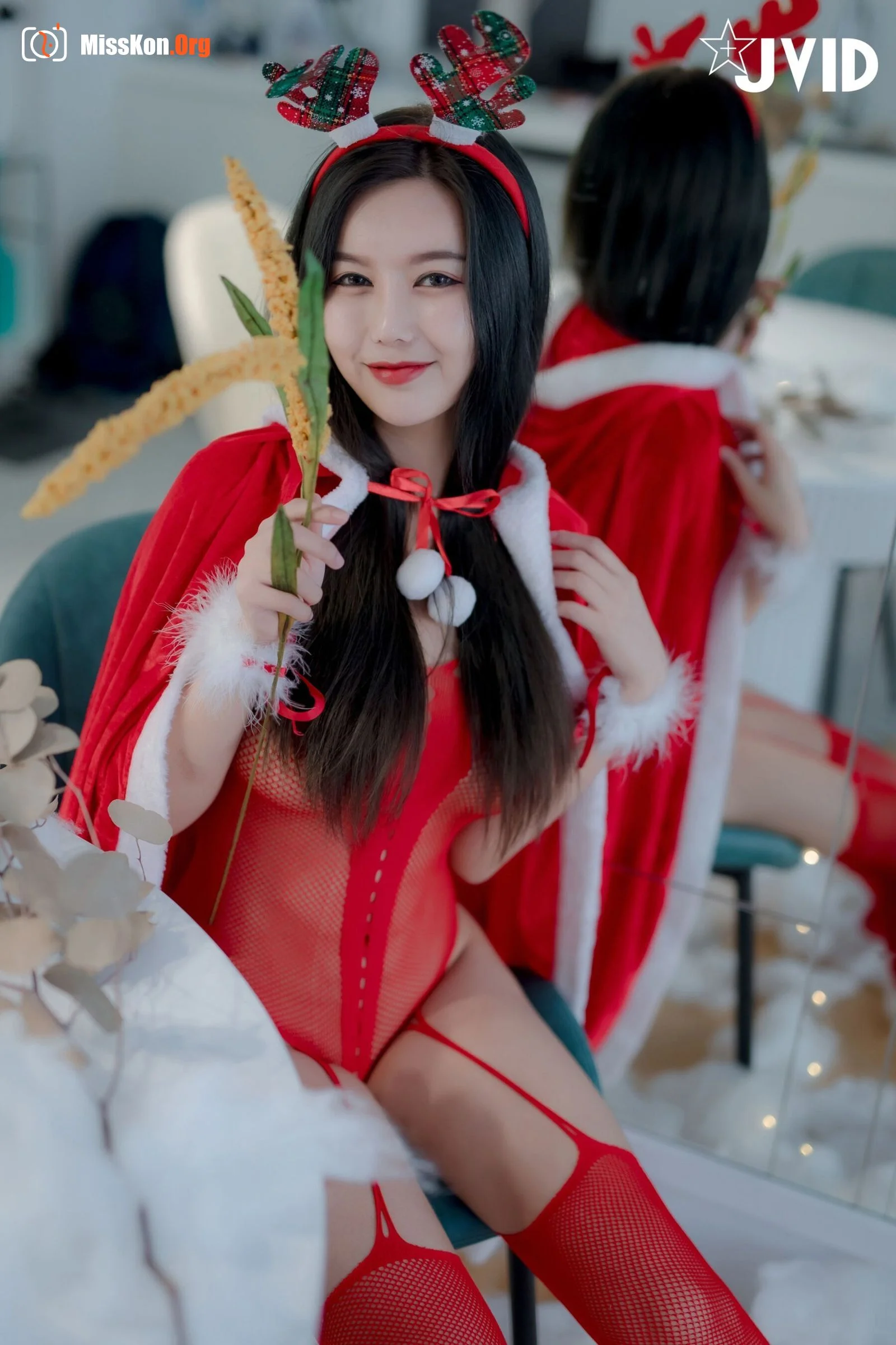 Shen Xinyu: Sexy Christmas Party - Photo 8