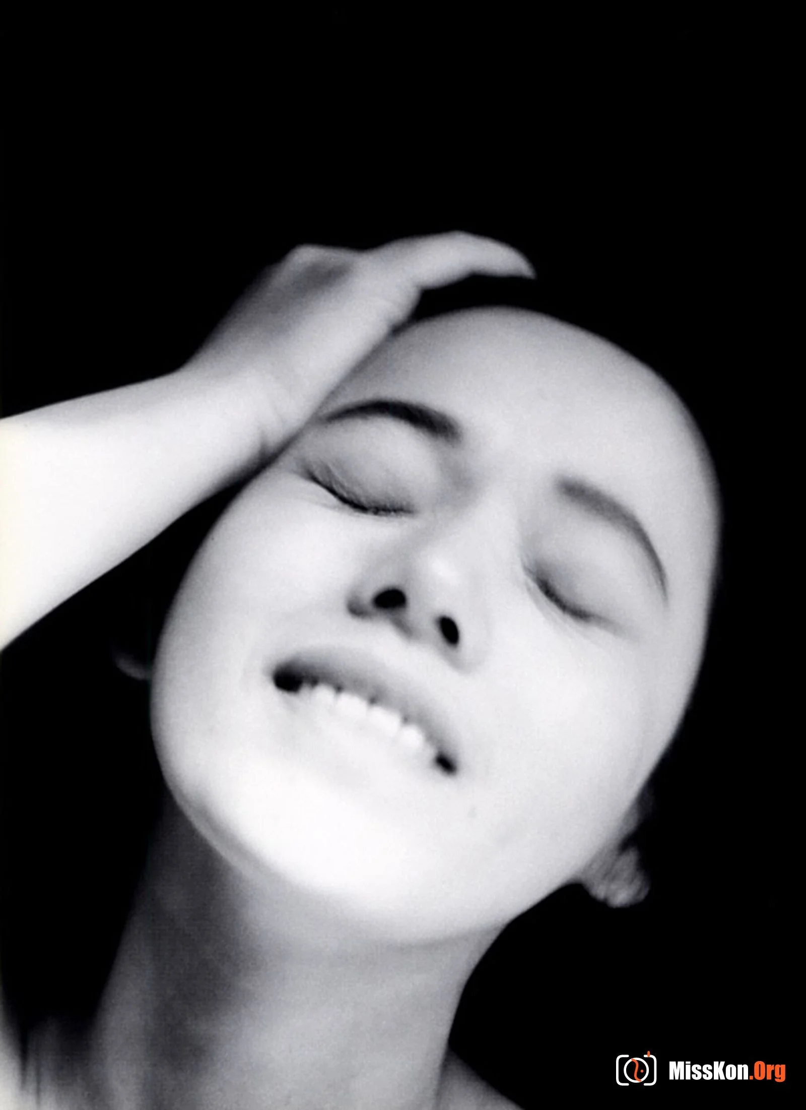 Shimobu Otake: Light of The Dark (Vol. 1993.2) - Photo 9