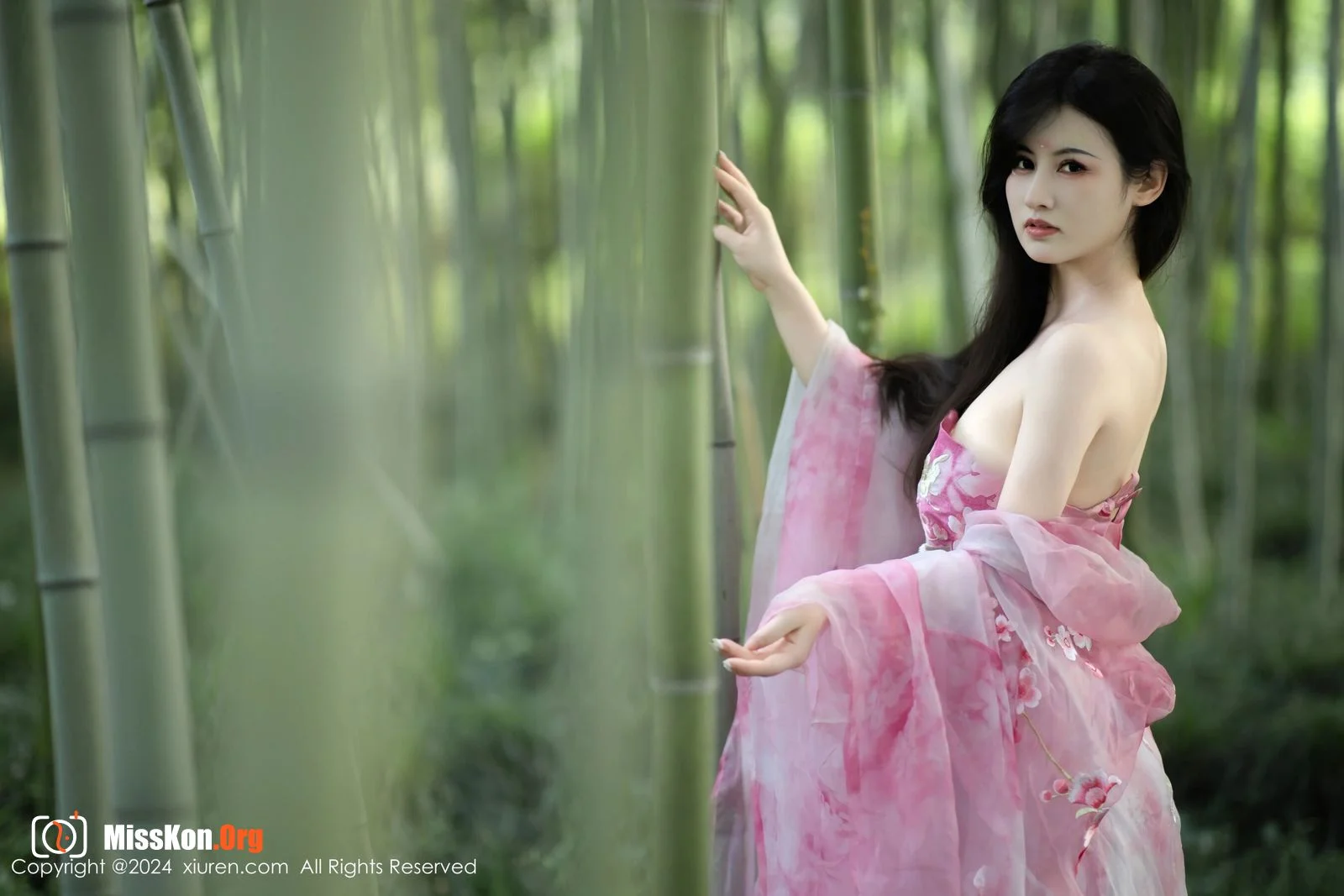 Shishi Kiki - Photo 16
