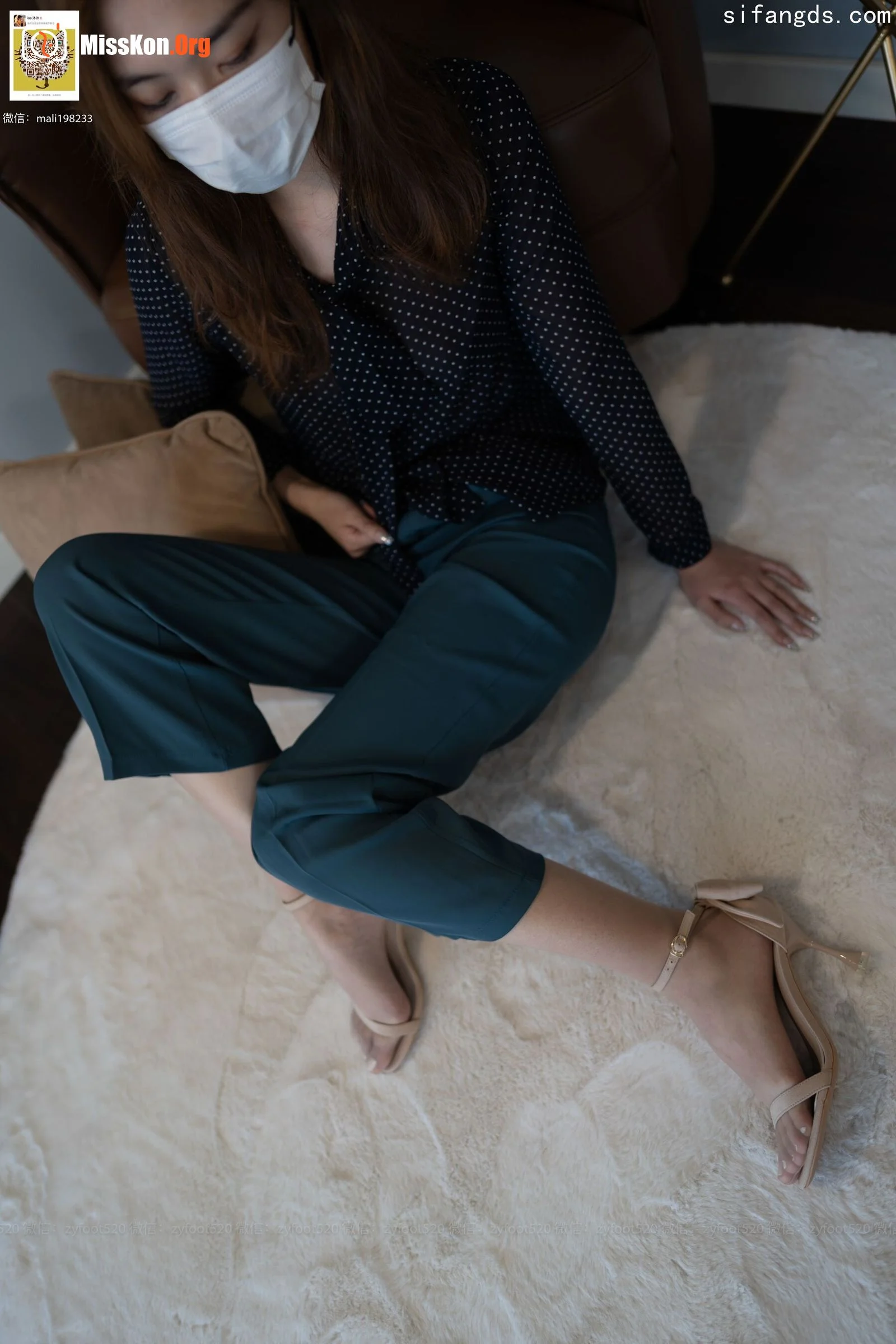 Shiwei: Pantyhose - Photo 16