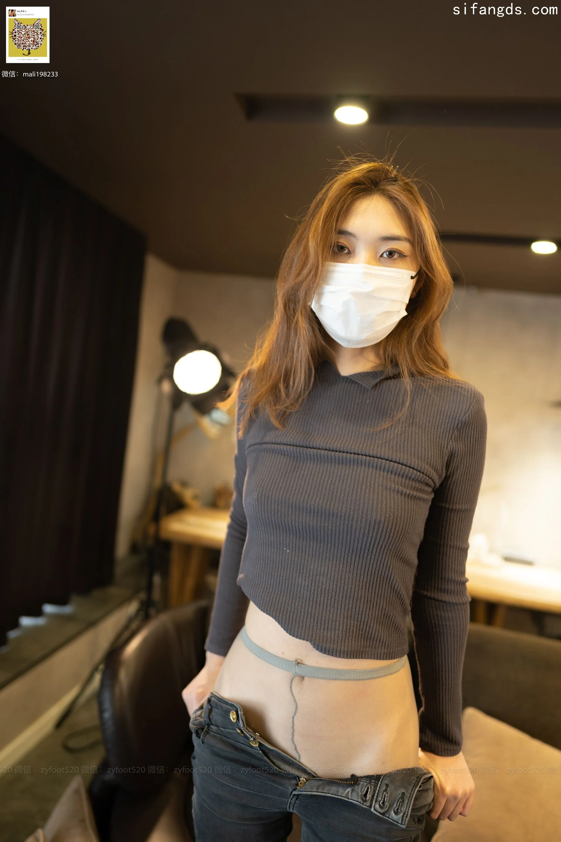 Shiwei: Sweater