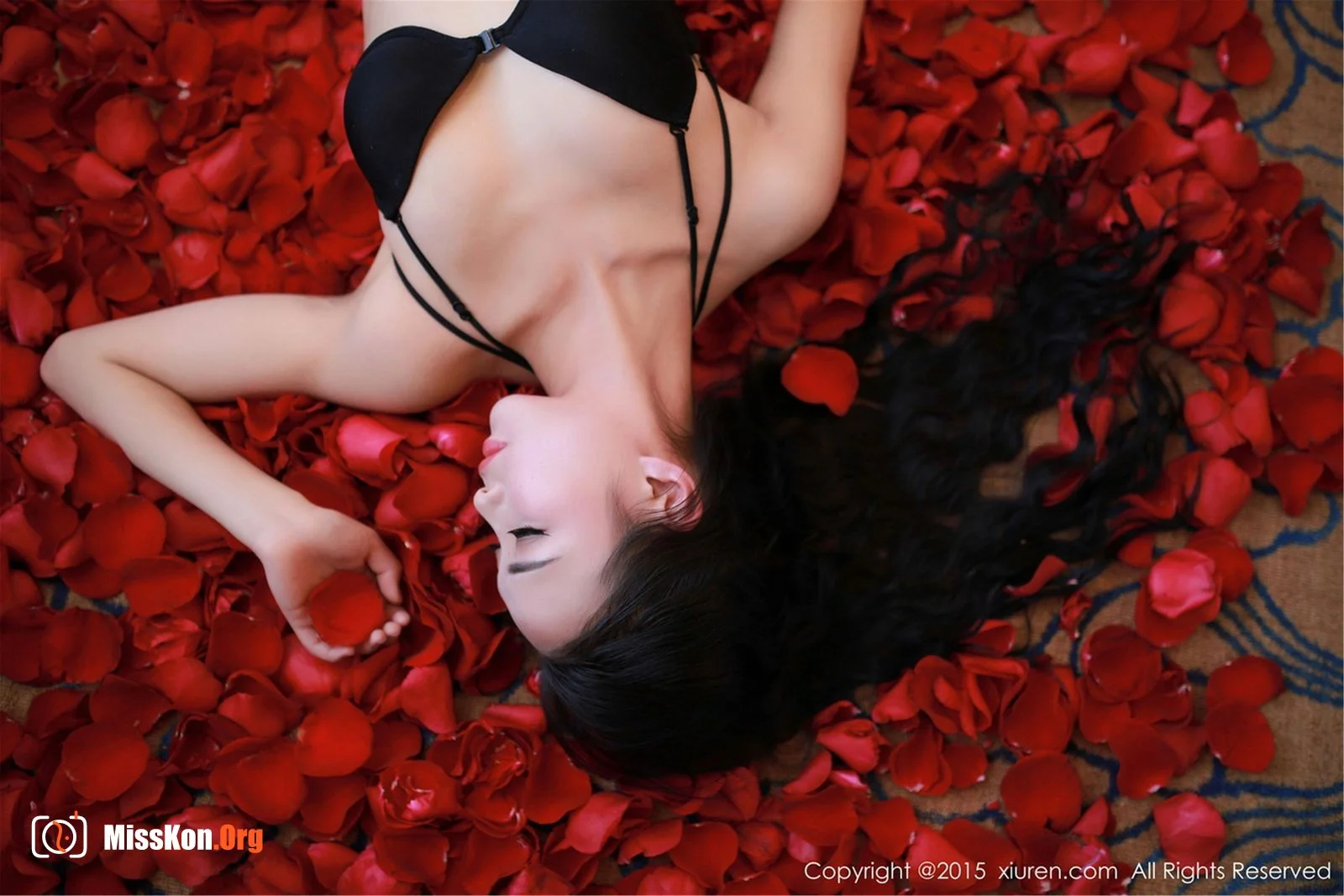 Shuang Ye - Photo 10