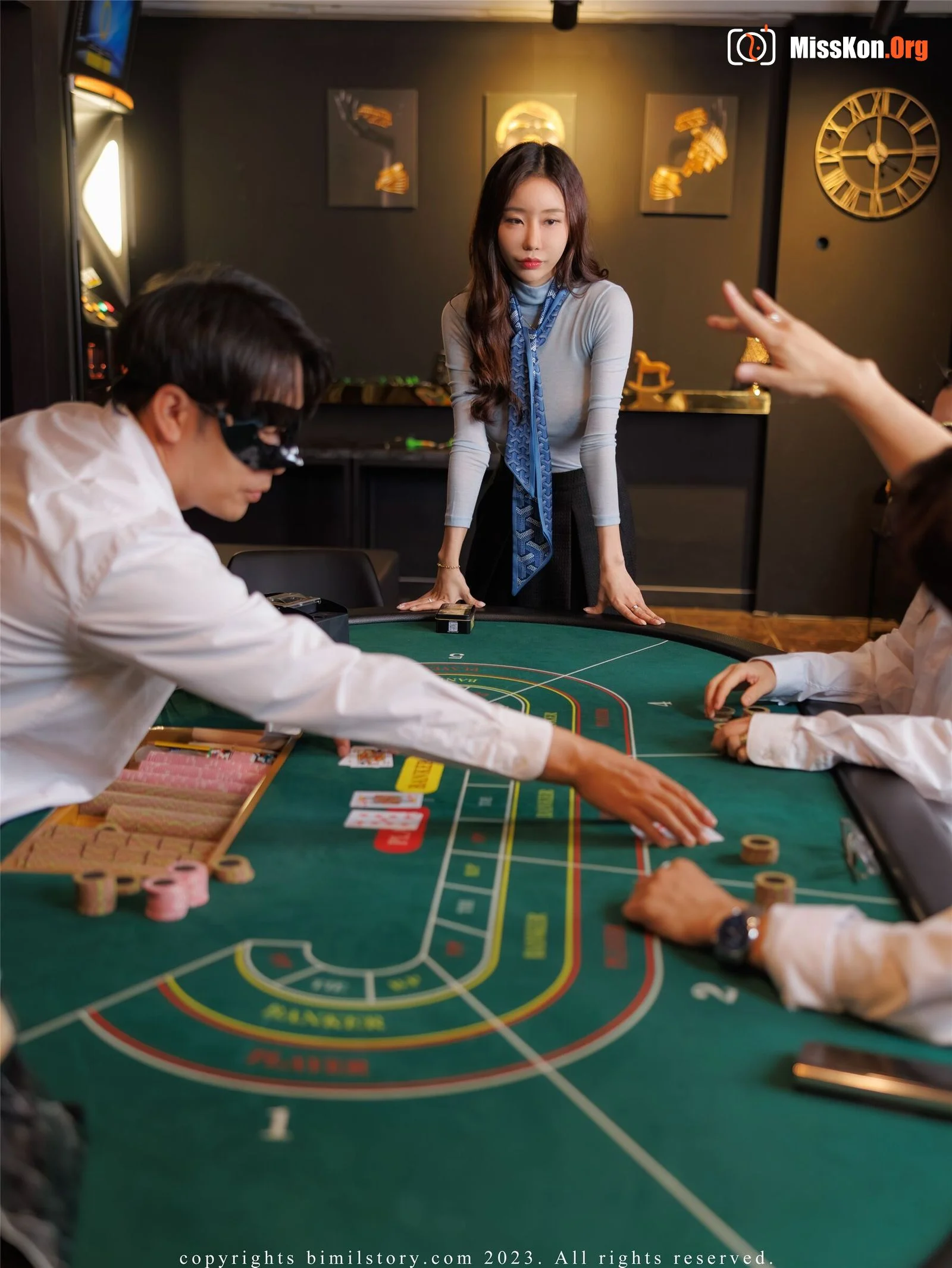Siwon: The Penalty Game in Bimil Casino (Bimilstory Siwon Vol.09) - Photo 12