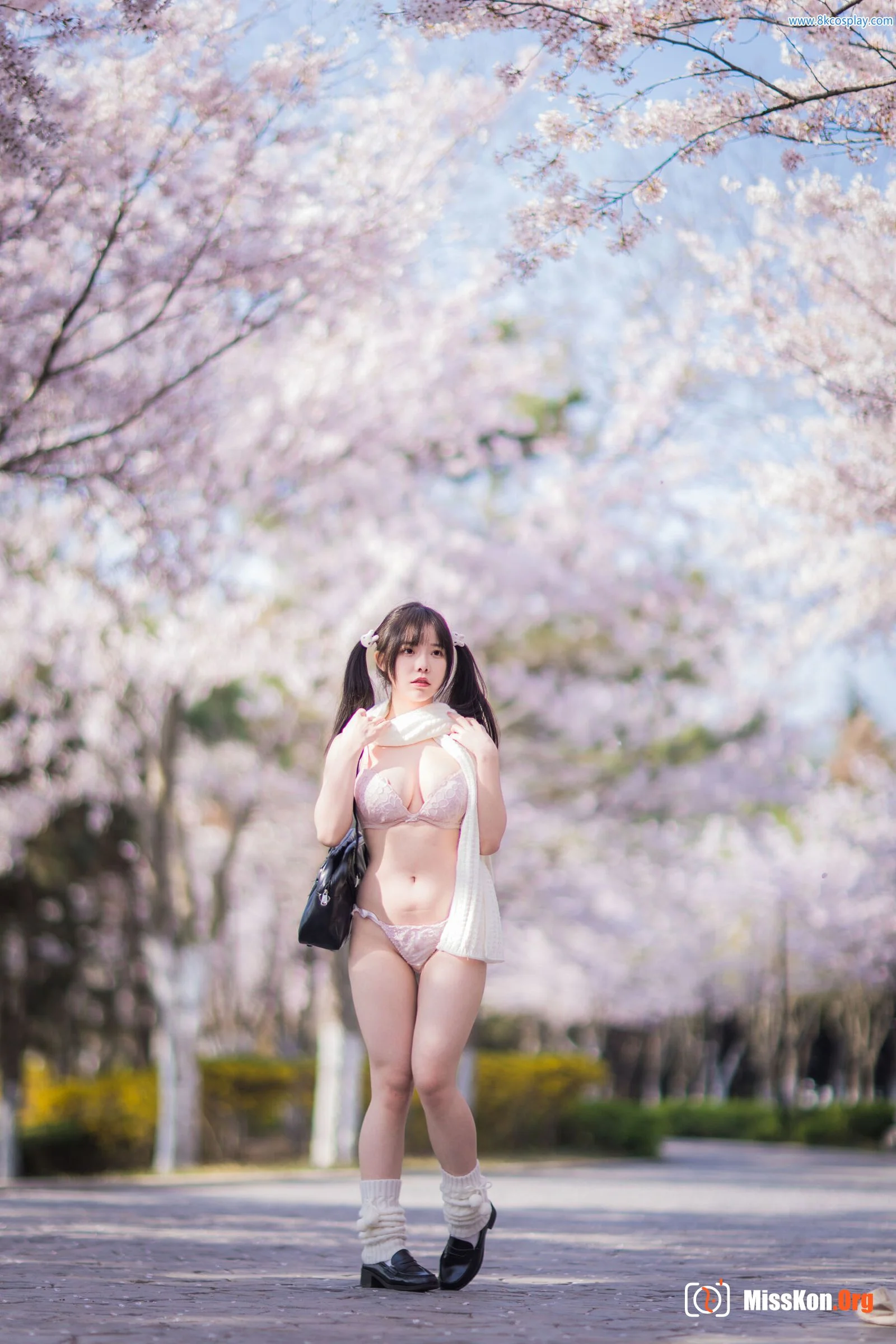 Six Flavor Emperor Sauce "Sakura Girlfriend" - Photo 3