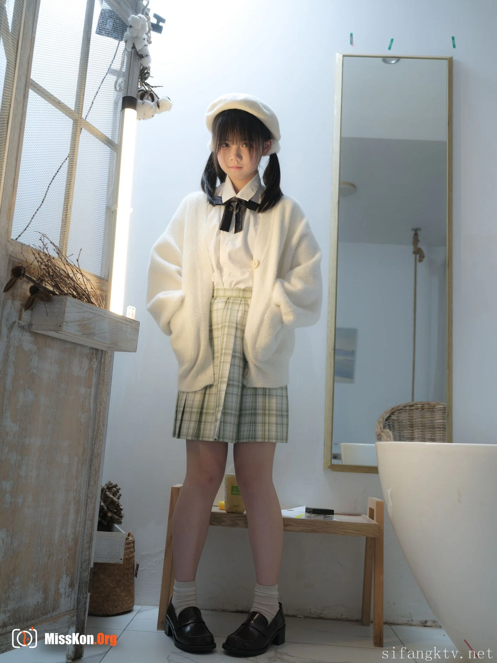 Small fish: dildo - Photo 157