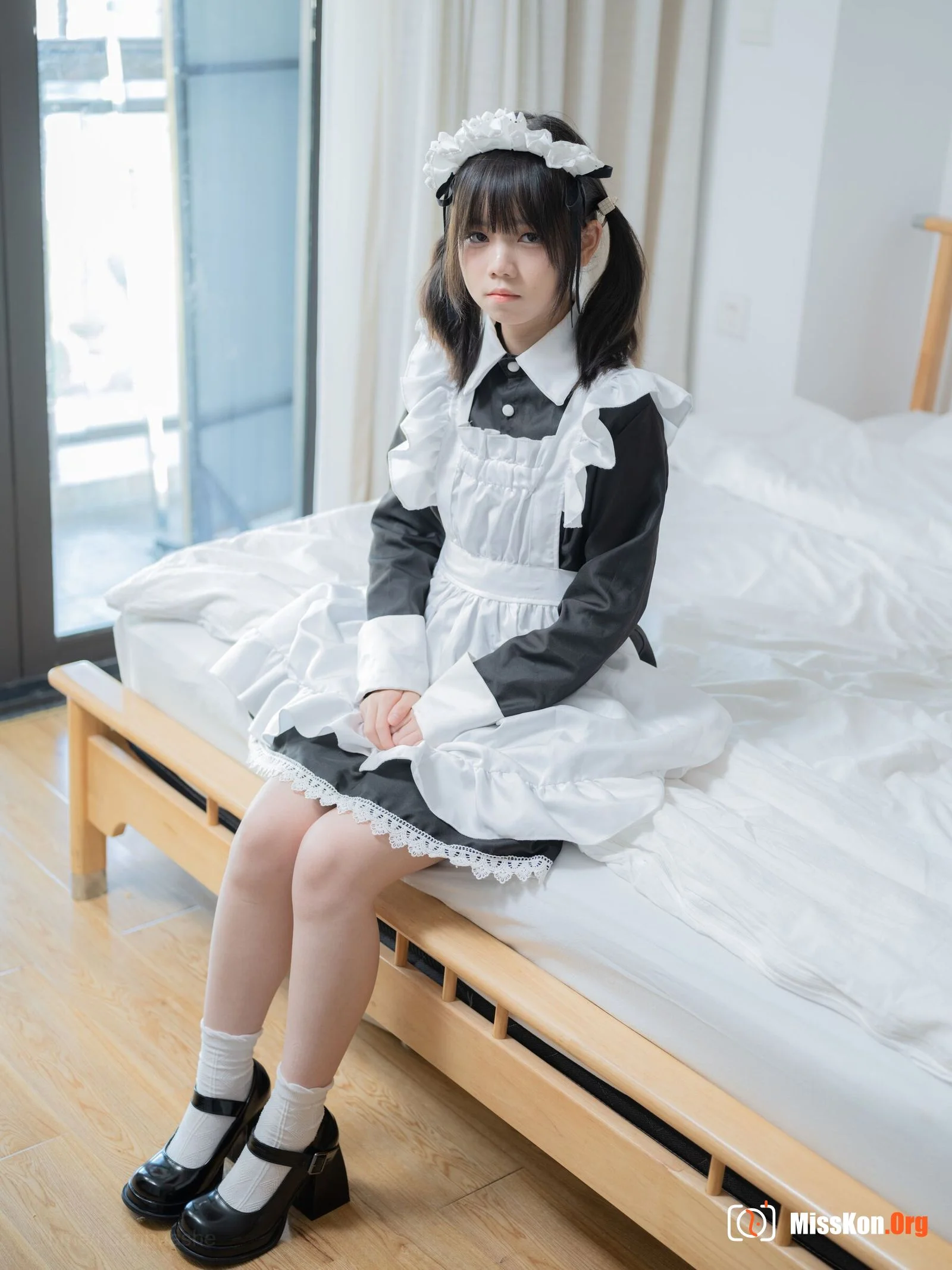 Small fish: Maid - Photo 71