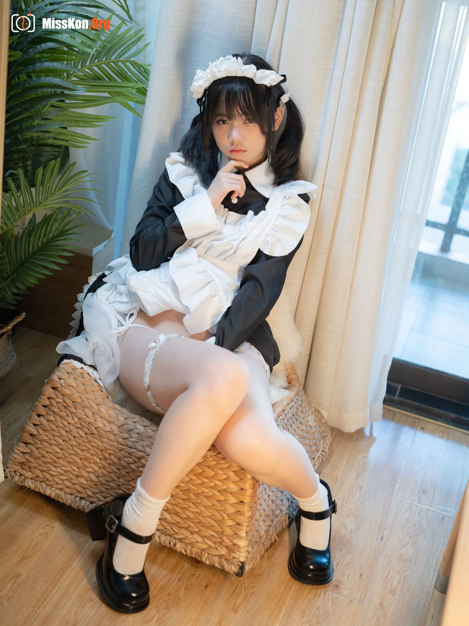 Small fish: Maid - Photo 80