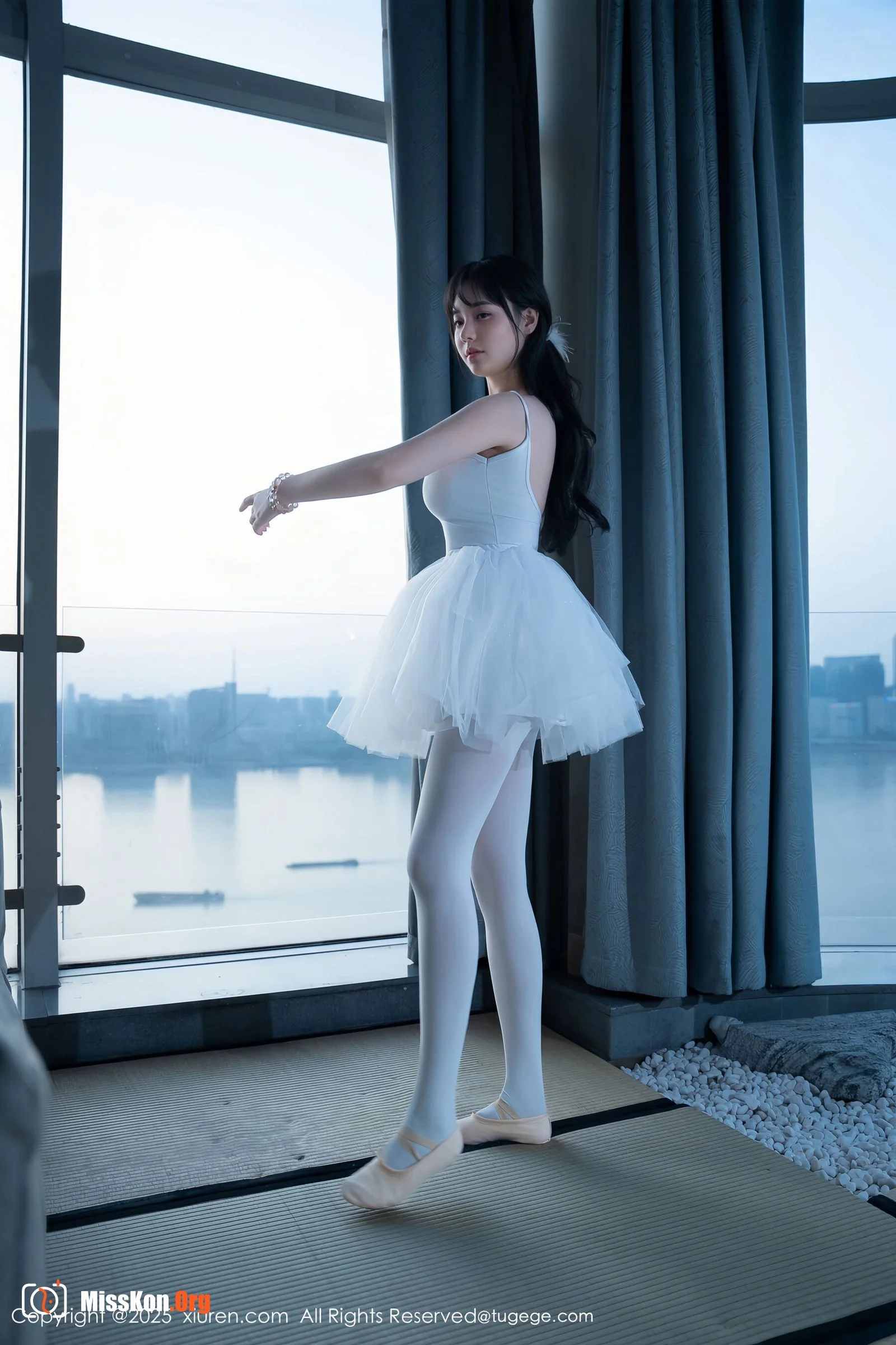 Soft Feelings - Photo 35