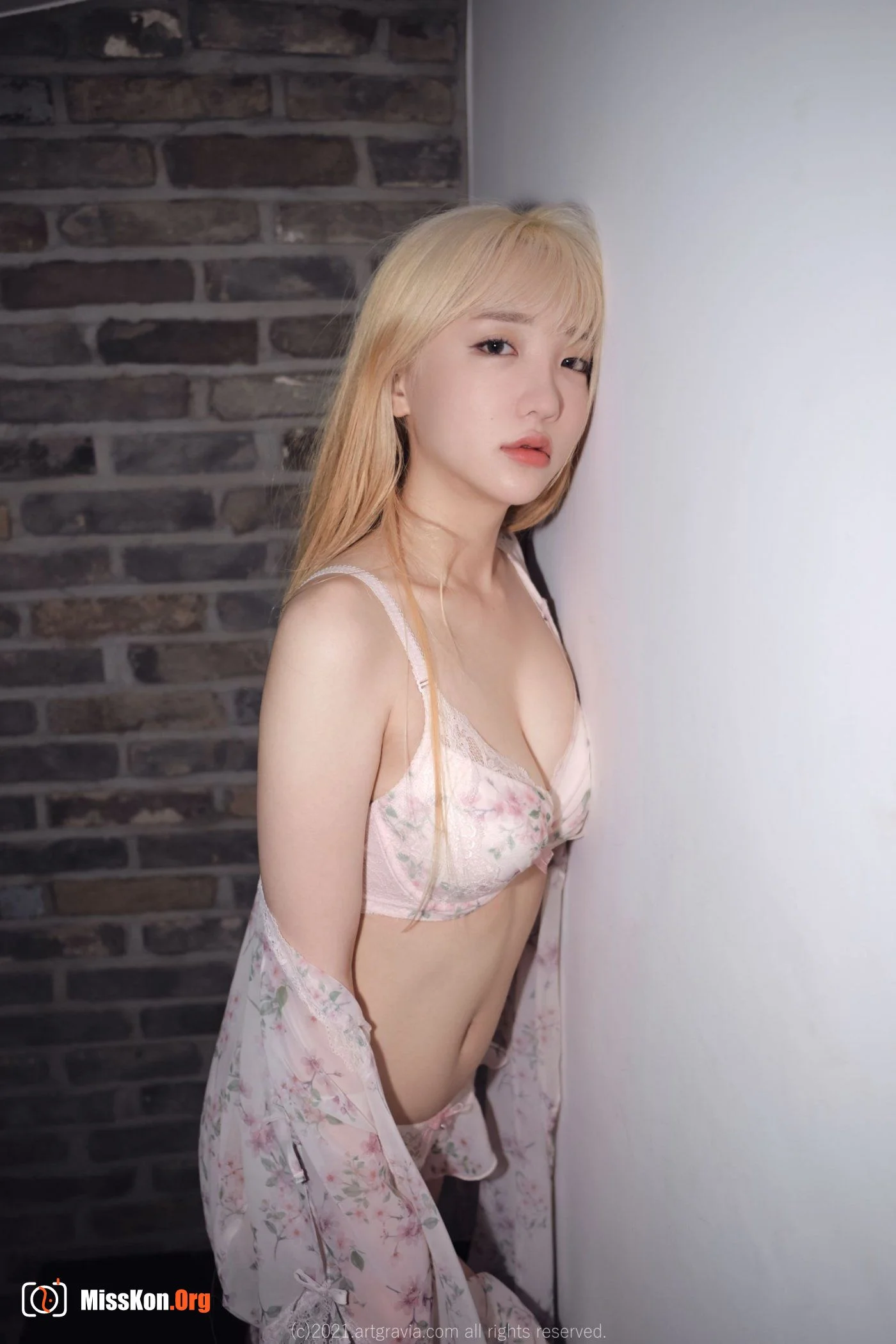 Son Ye-Eun - Photo 32