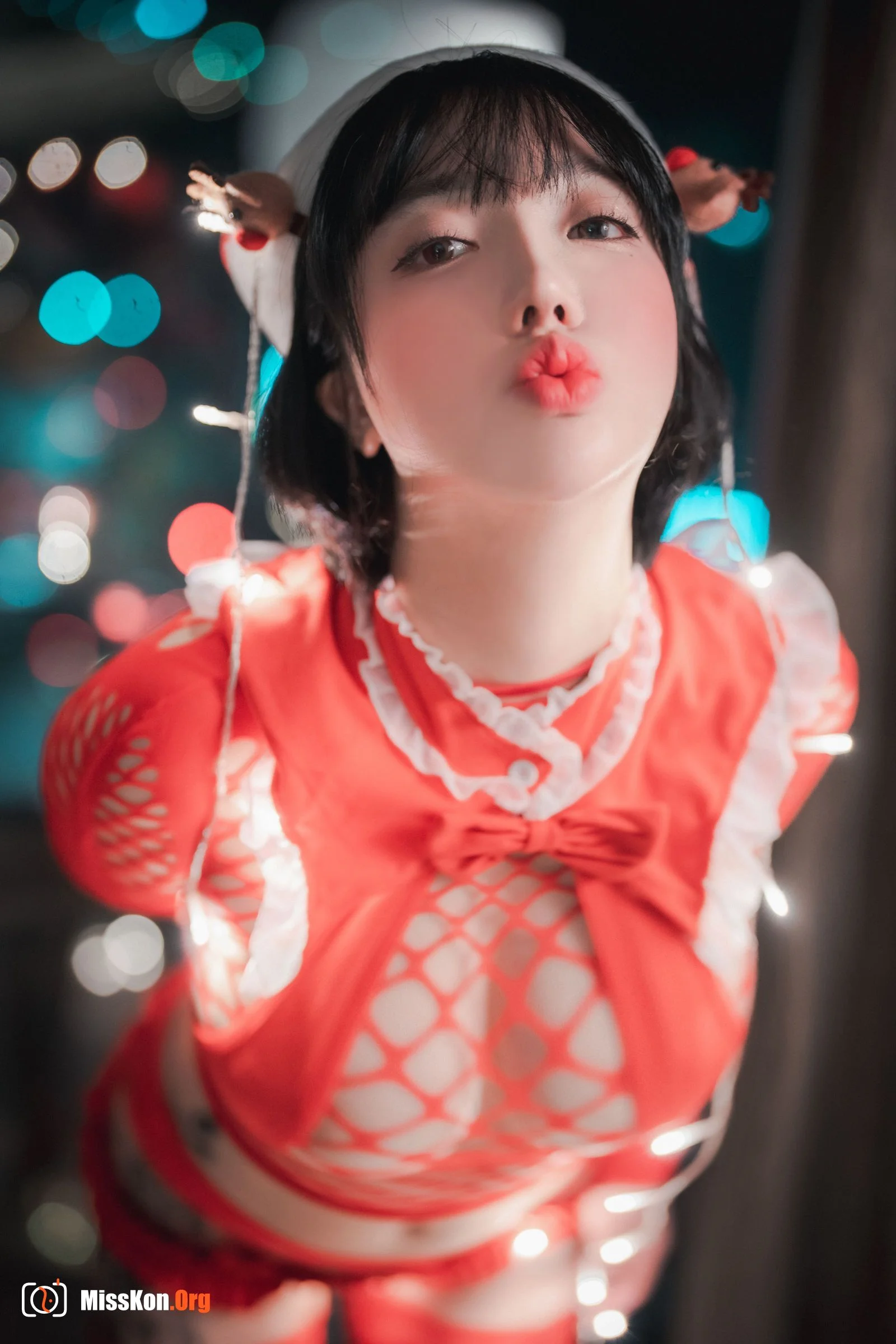 Son Ye-Eun: Christmas Special 2021 (DJAWA) - Photo 11