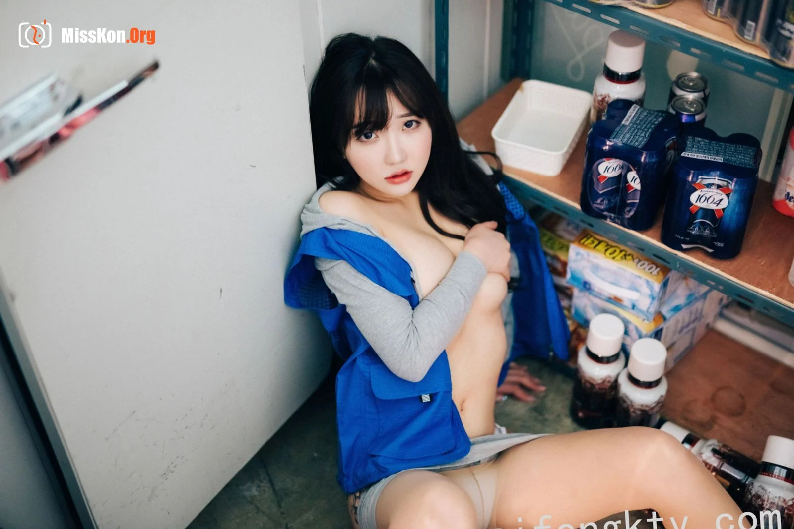 Son Ye-Eun: Convenience store part timer - Photo 55