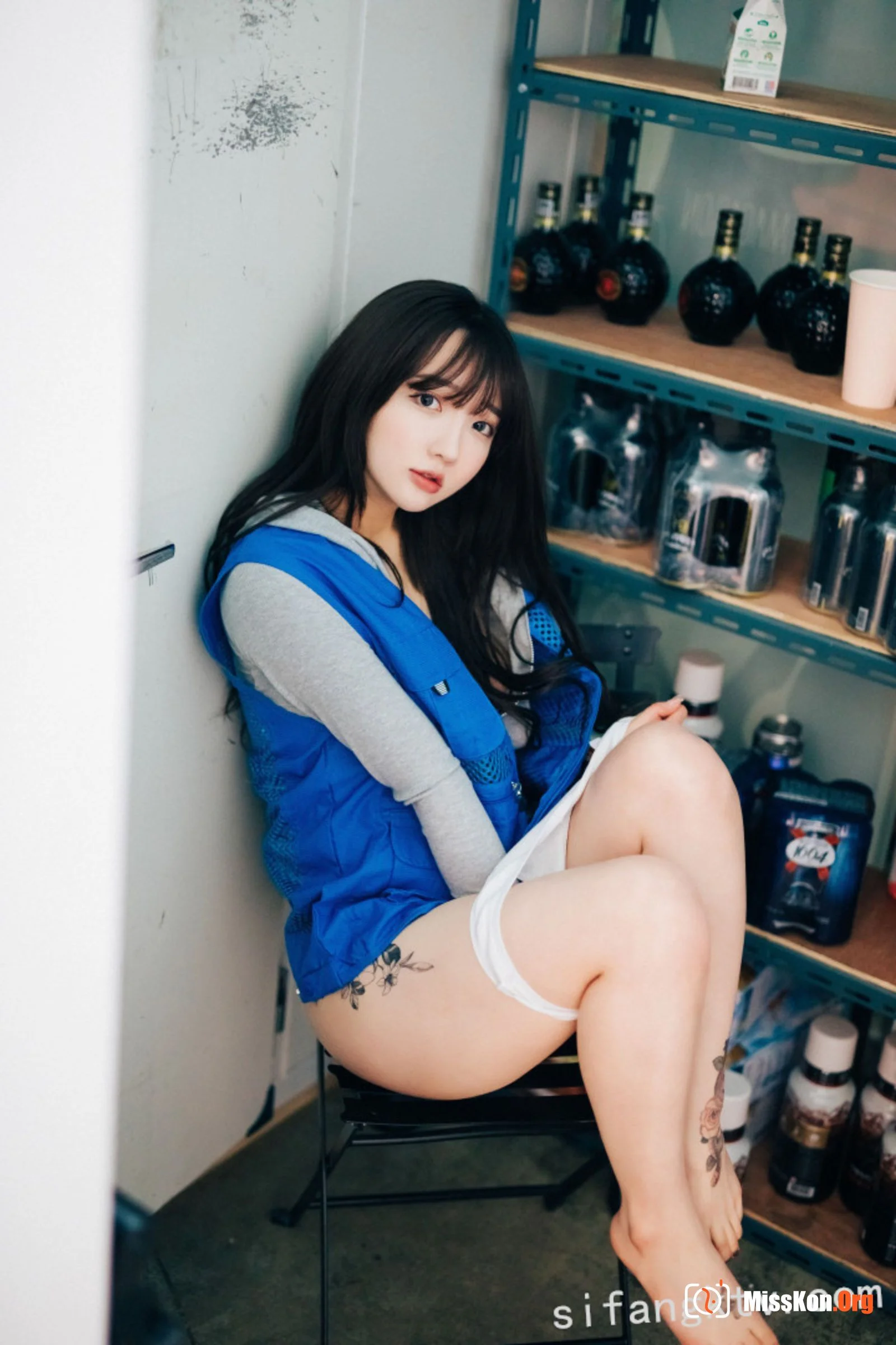Son Ye-Eun: Convenience store part timer - Photo 58