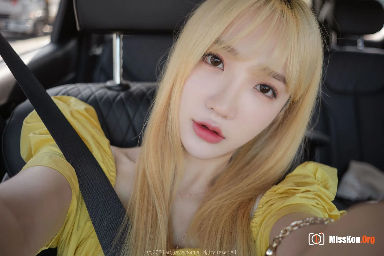Son Ye-Eun - Photo 2