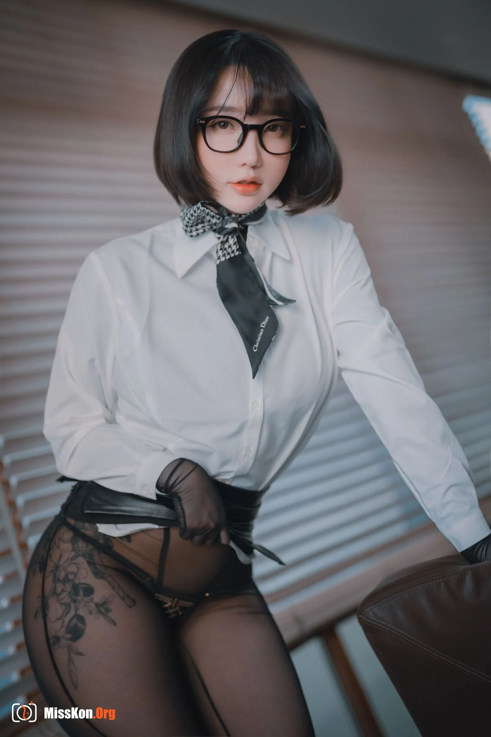 Son Ye-Eun: Naughty Supervisor (DJAWA) - Photo 17