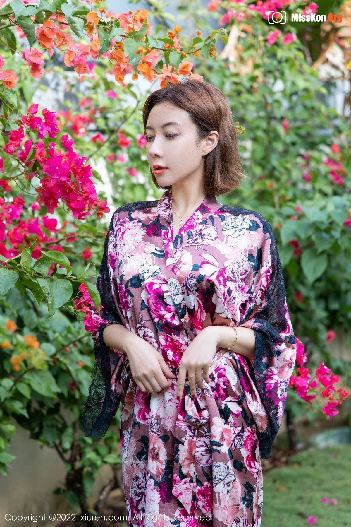 Song Guoer - Photo 15