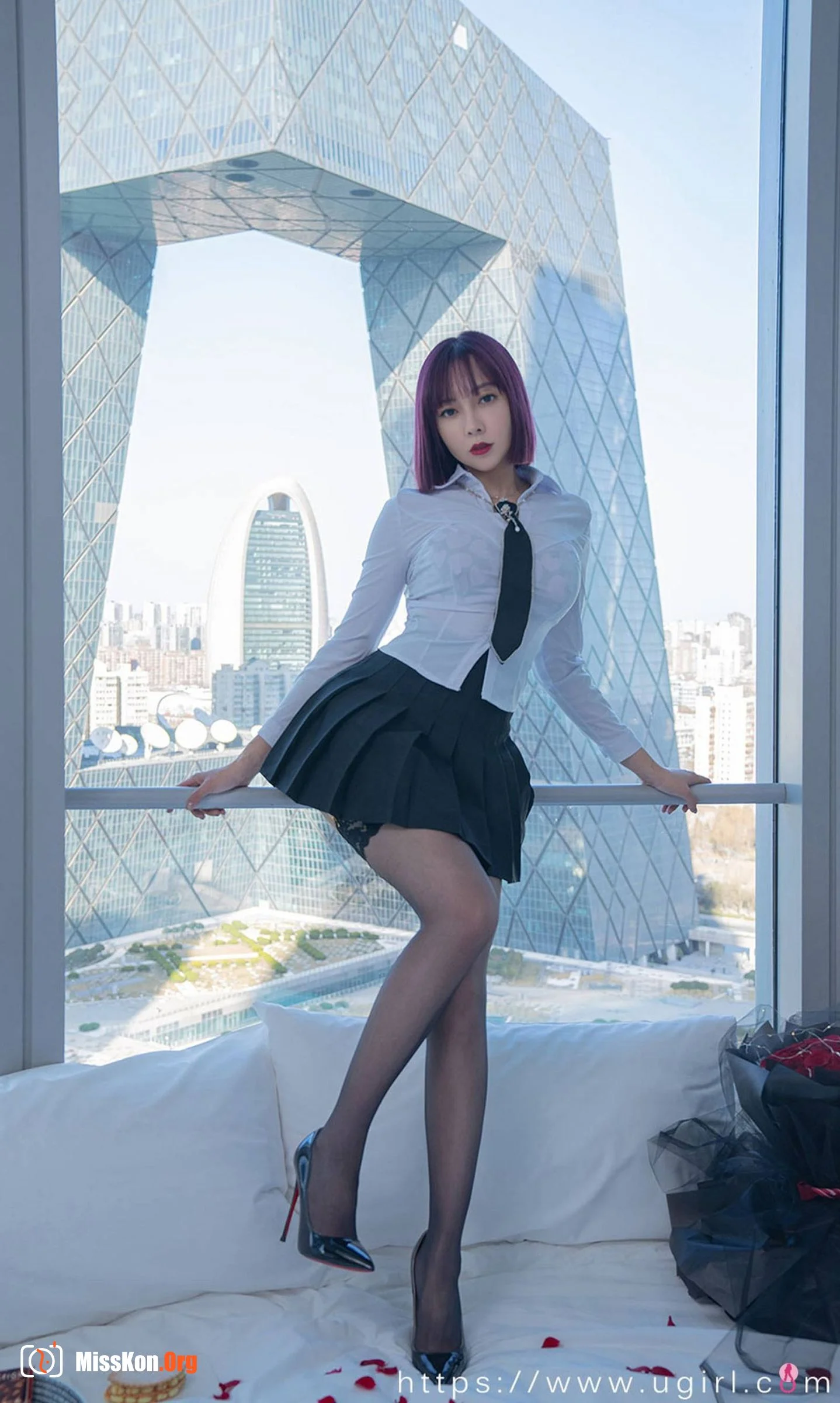 Song Guoer: Under the shirt (2022-04-23) - Photo 15