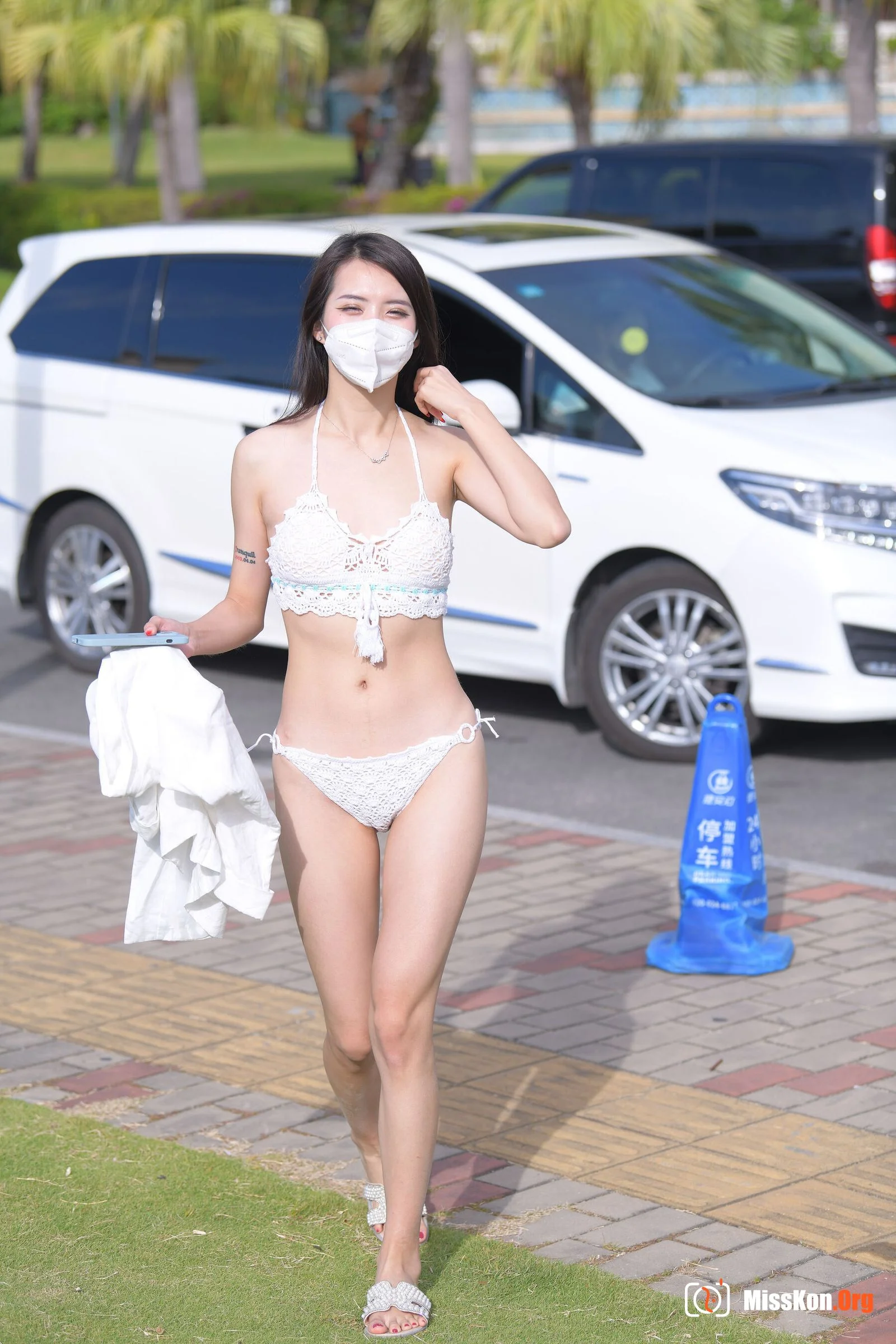 South Sea Lover (Magic Mirror Street Photography: The Beginning) - Photo 5