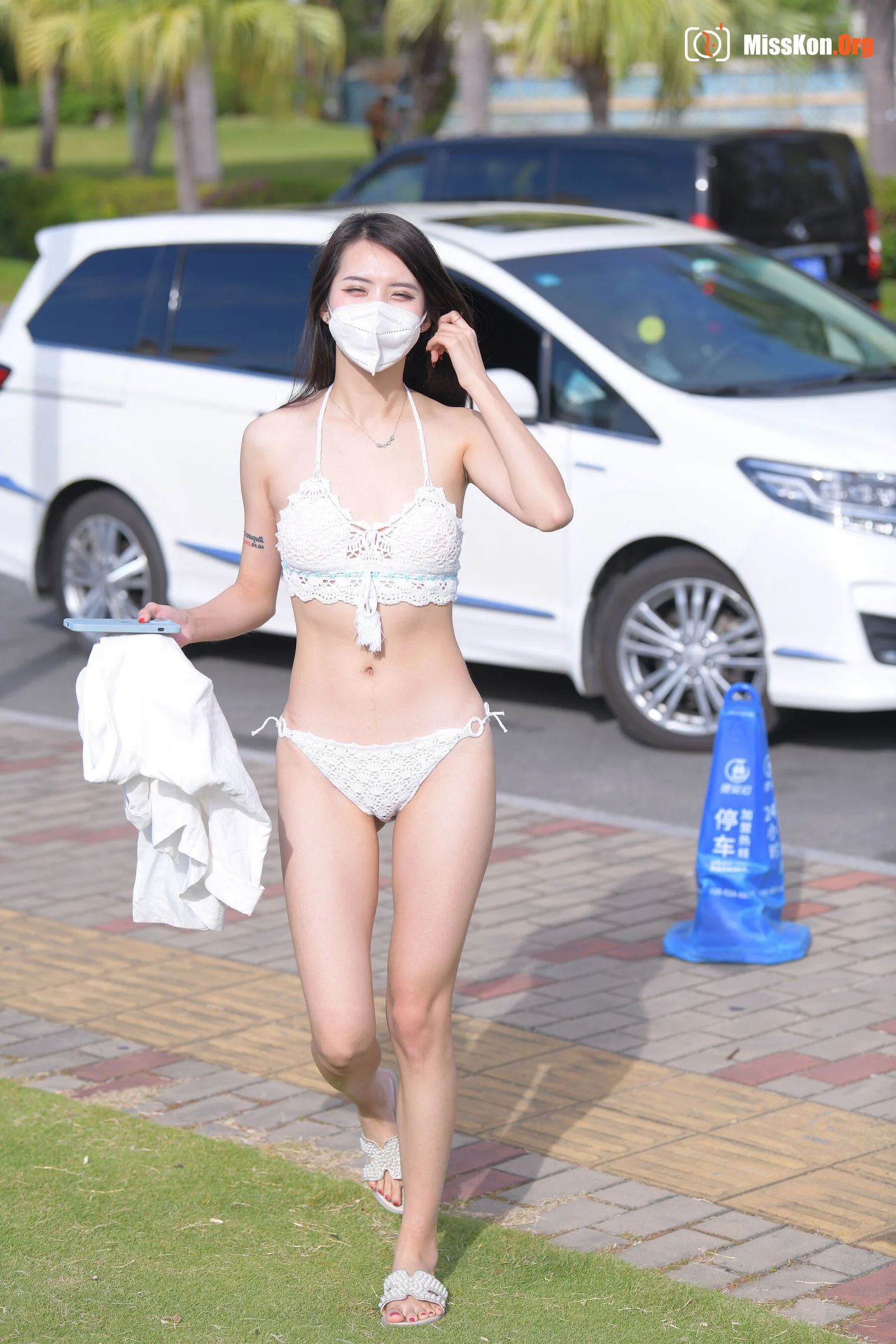 South Sea Lover (Magic Mirror Street Photography: The Beginning) - Photo 6