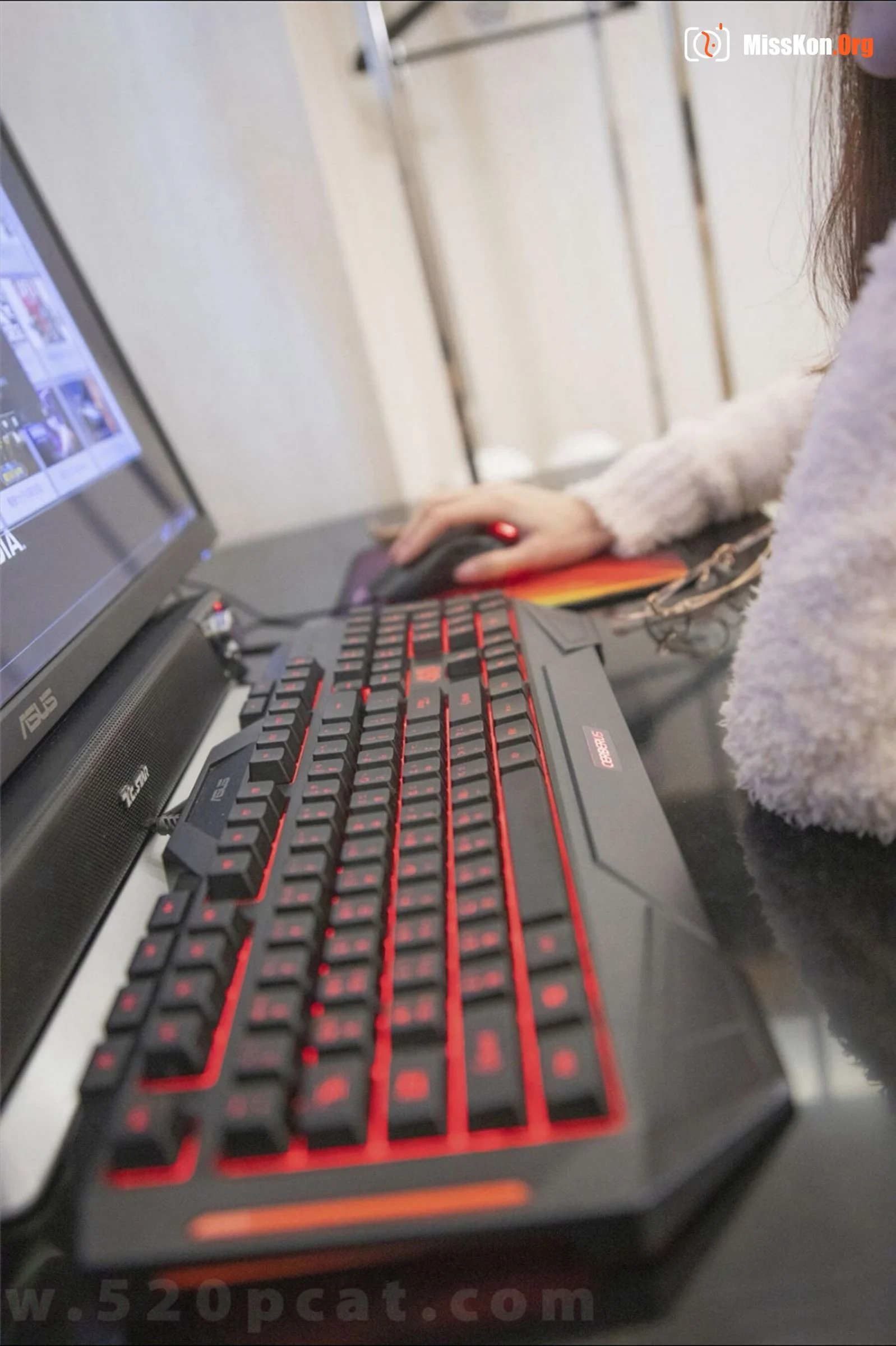Special Issue: League of Legends (2020-05-09) - Photo 2