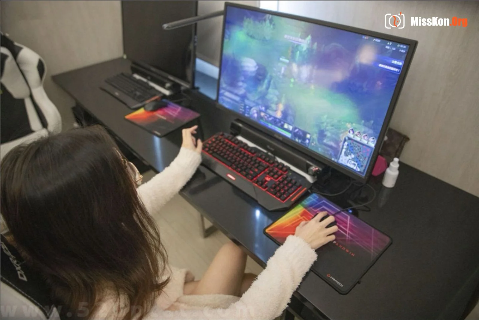 Special Issue: League of Legends (2020-05-09) - Photo 6