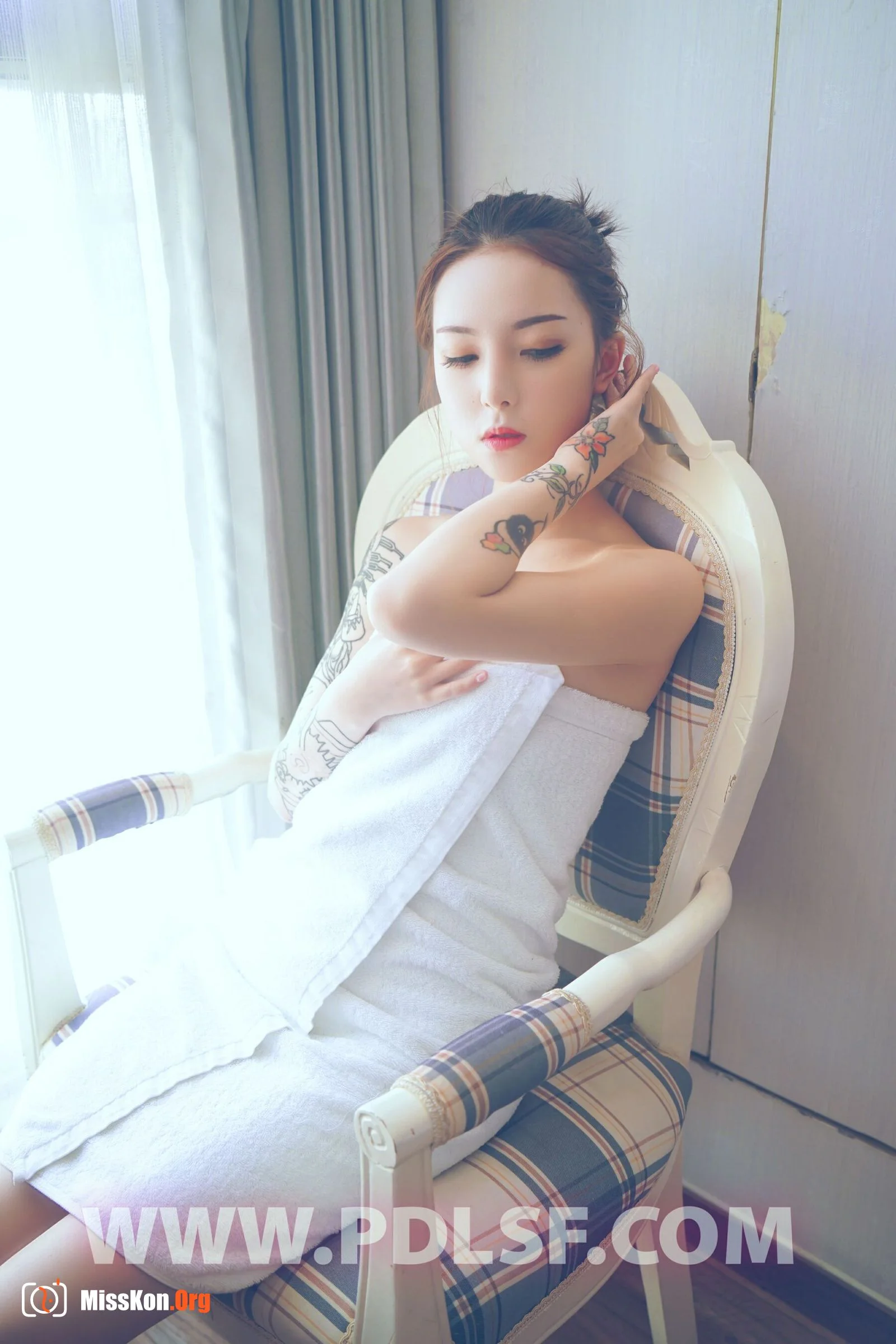 Special Issue: Ouyang Qing - Photo 12
