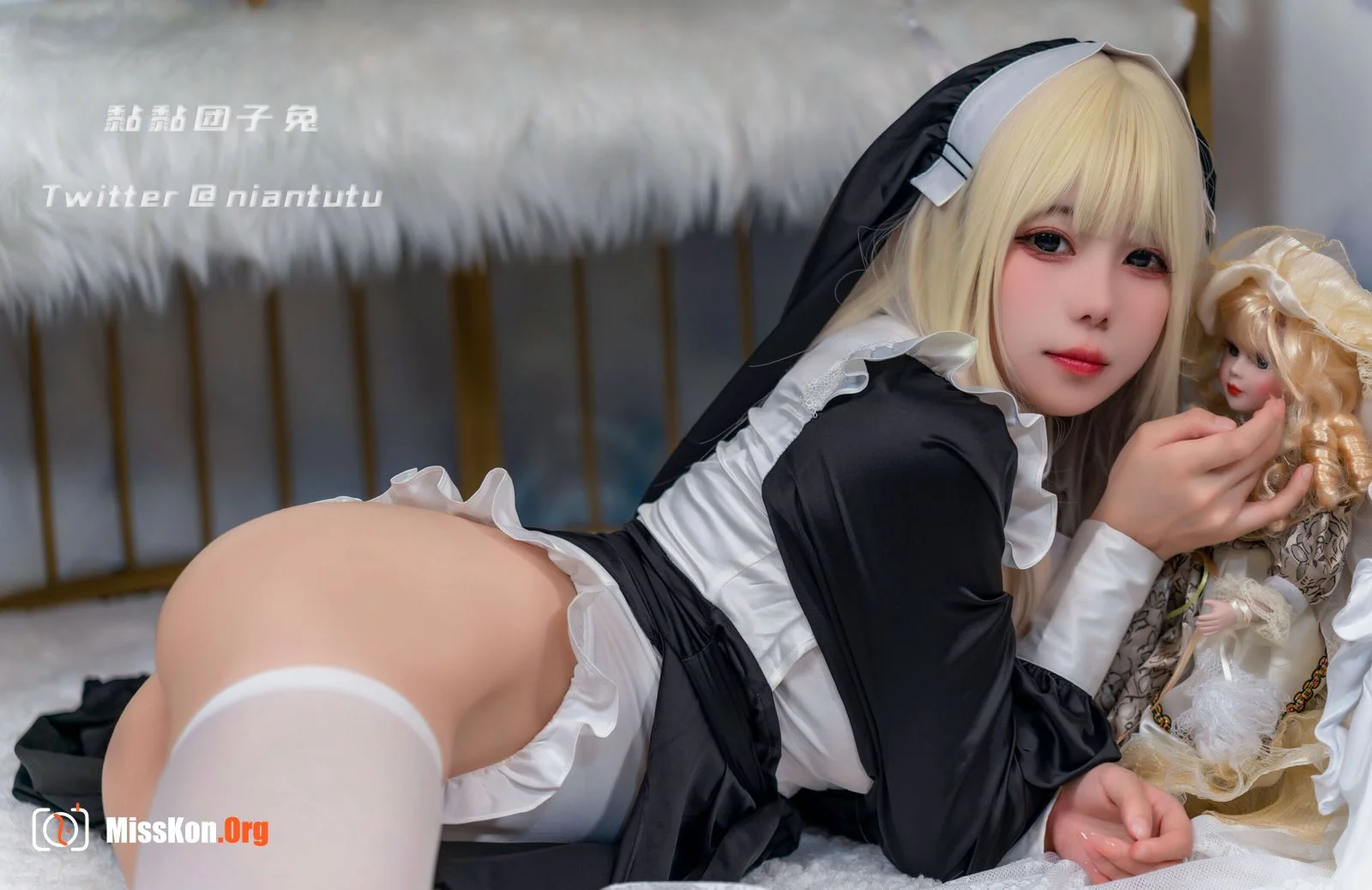 Sticky bunny: Nun - Photo 13