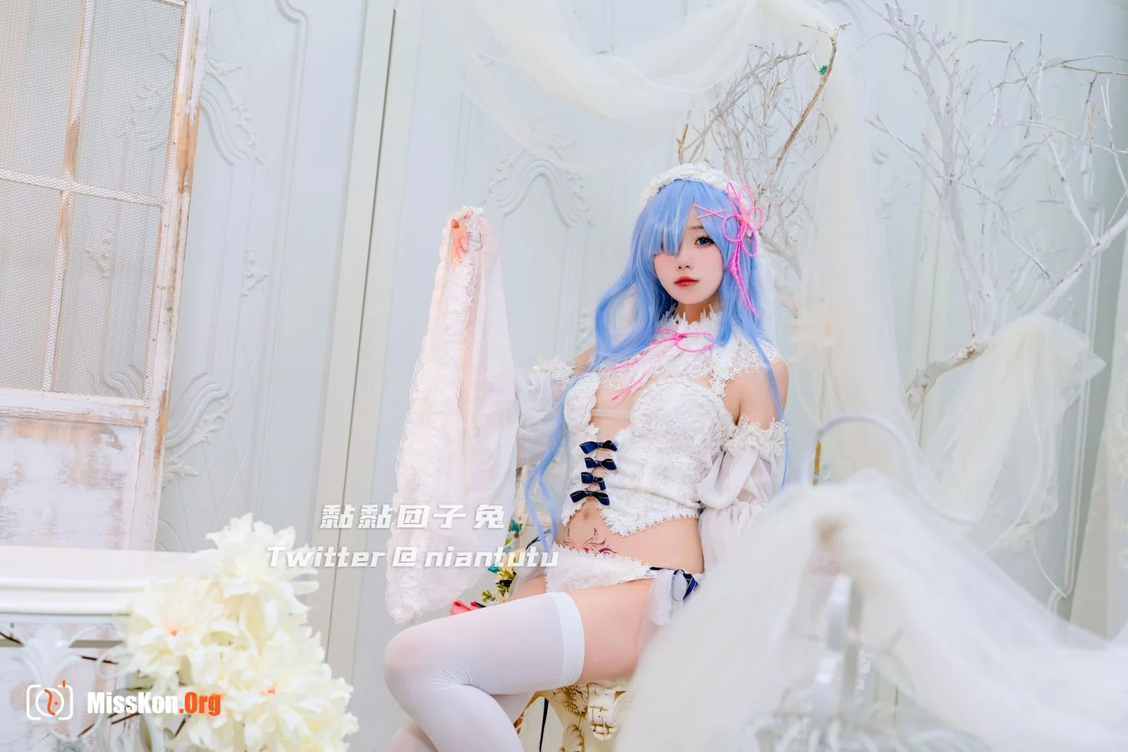 Sticky bunny: Rem I DO - Photo 2
