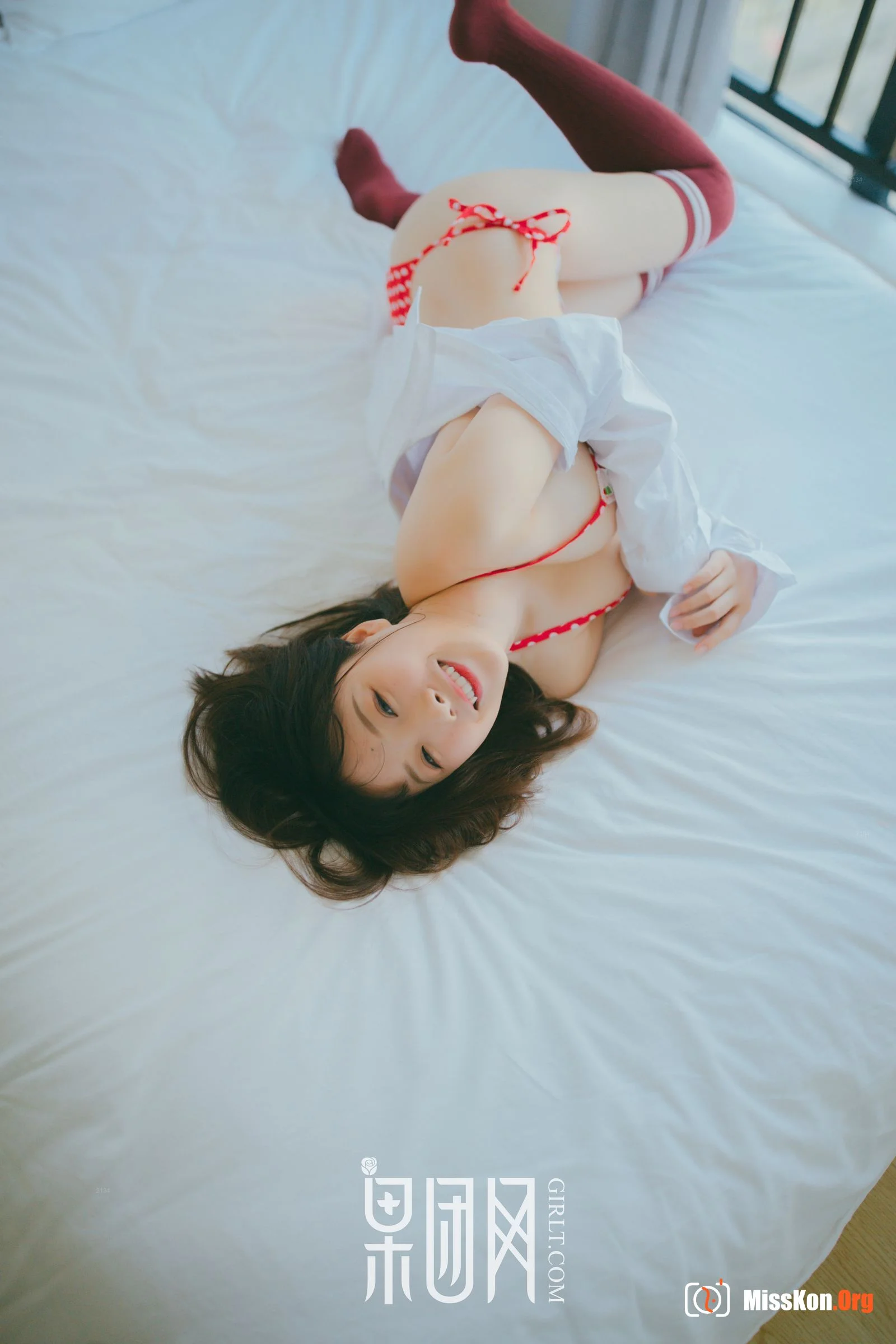 Strawberry girl (Kishin Kumagawa 030) - Photo 9