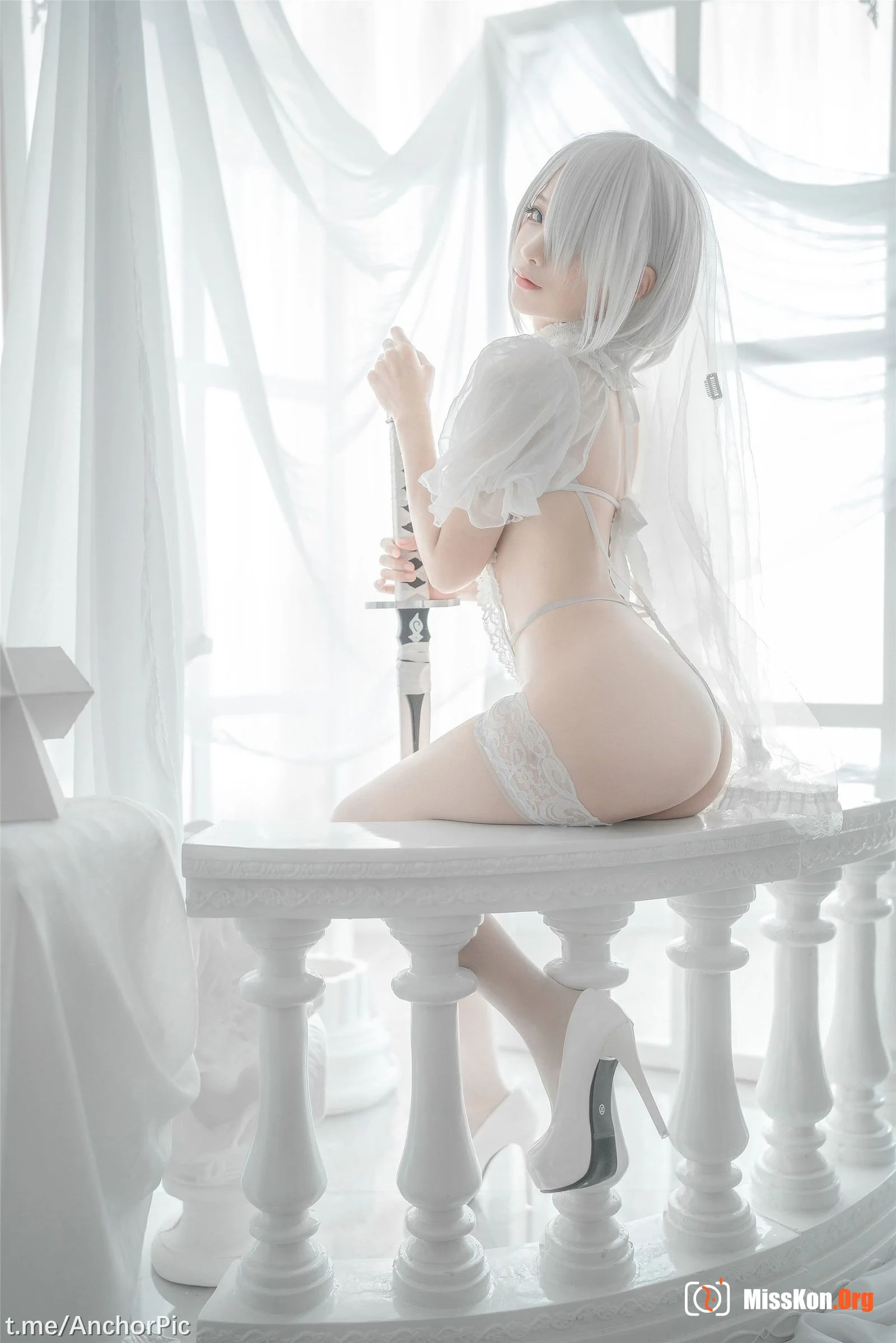 Stupid Momo: 2B White Wedding Dress - Photo 20