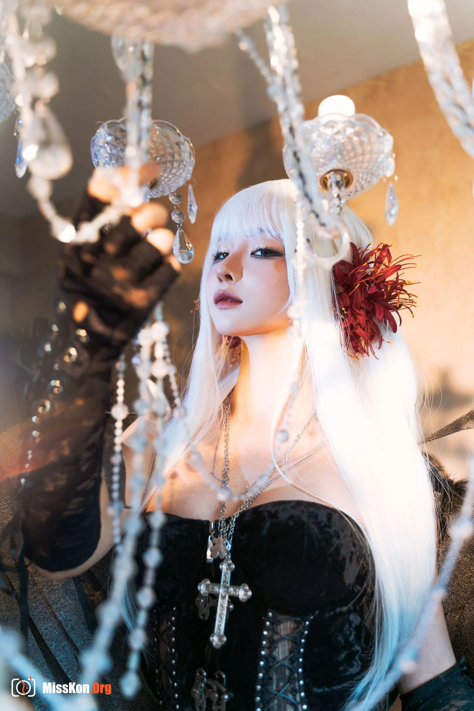 Stupid Momo: Black Swan - Photo 2