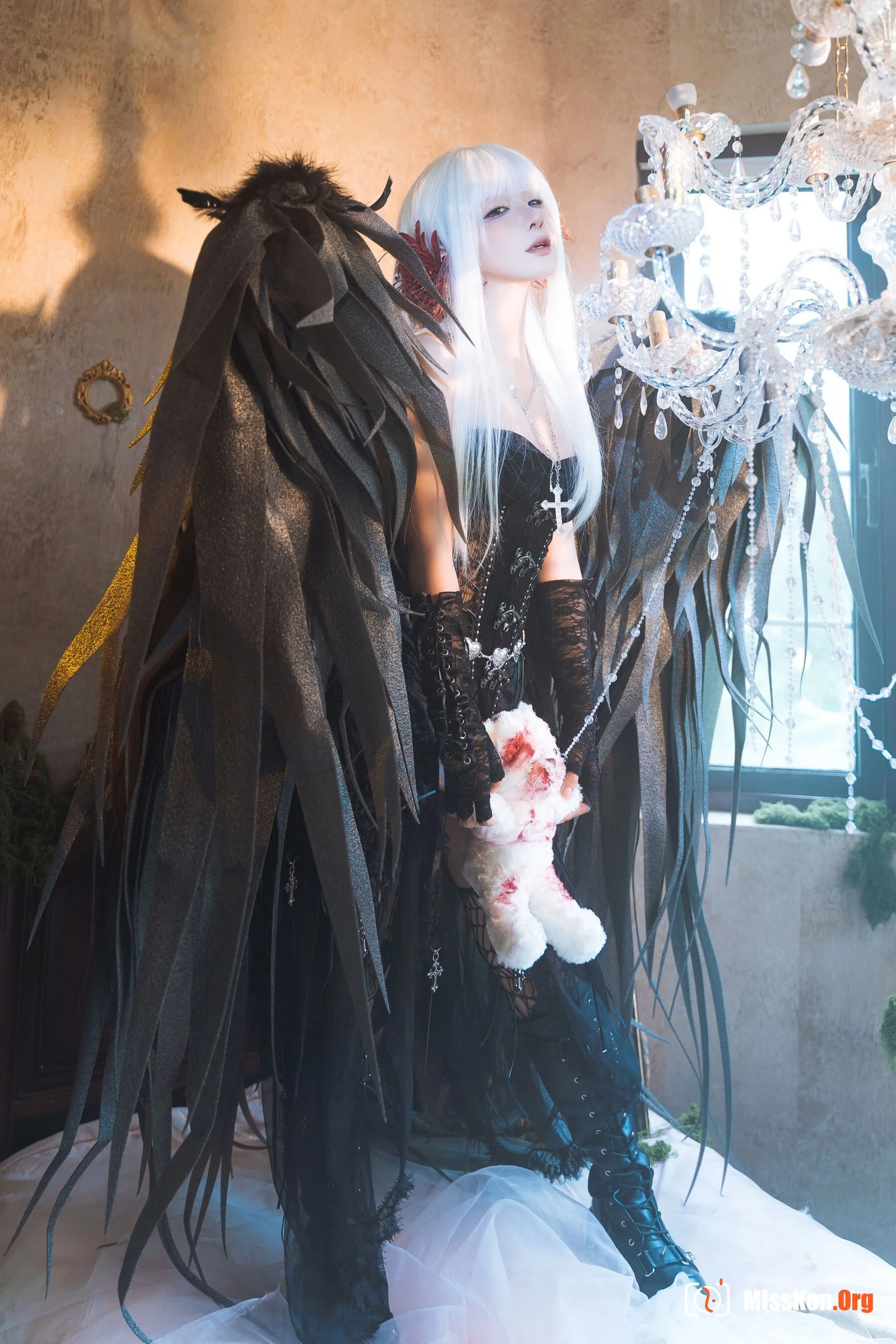 Stupid Momo: Black Swan - Photo 20