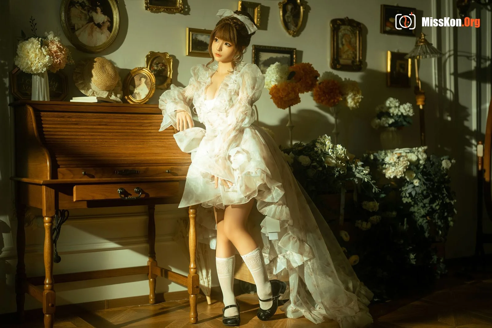 Stupid Momo: European maid - Photo 3