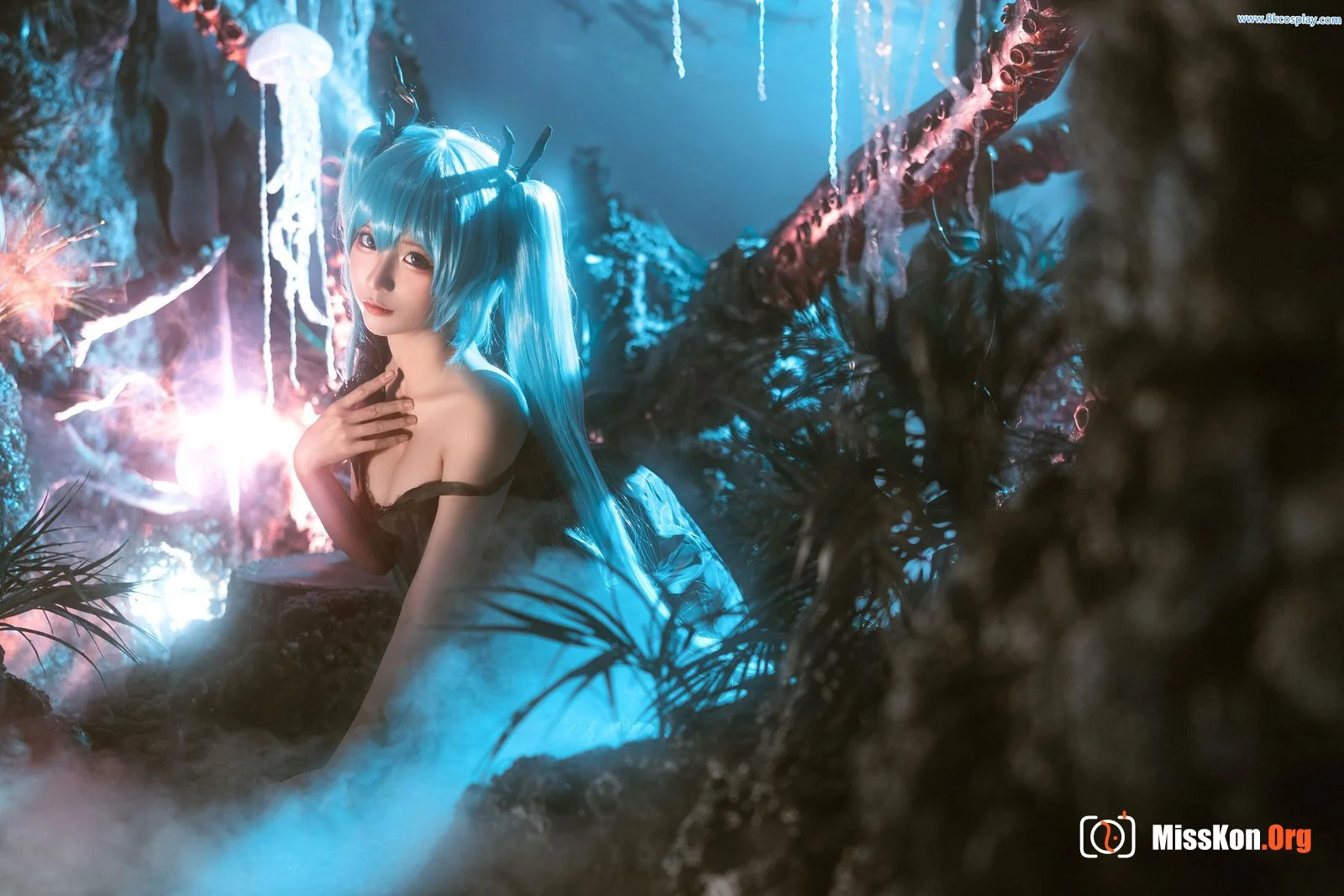 Stupid Momo: Hatsune Deep Sea Girl - Photo 15