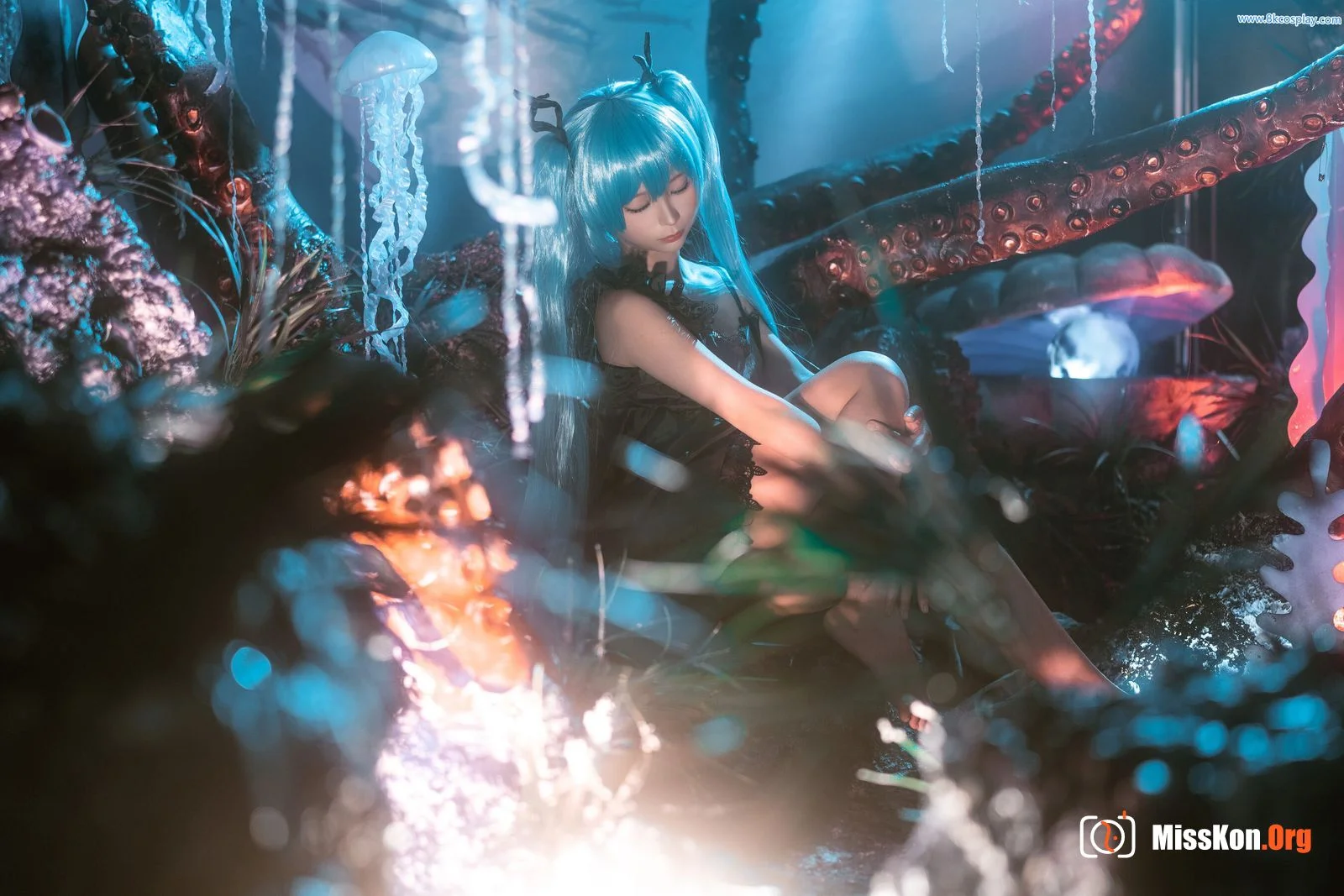 Stupid Momo: Hatsune Deep Sea Girl - Photo 3