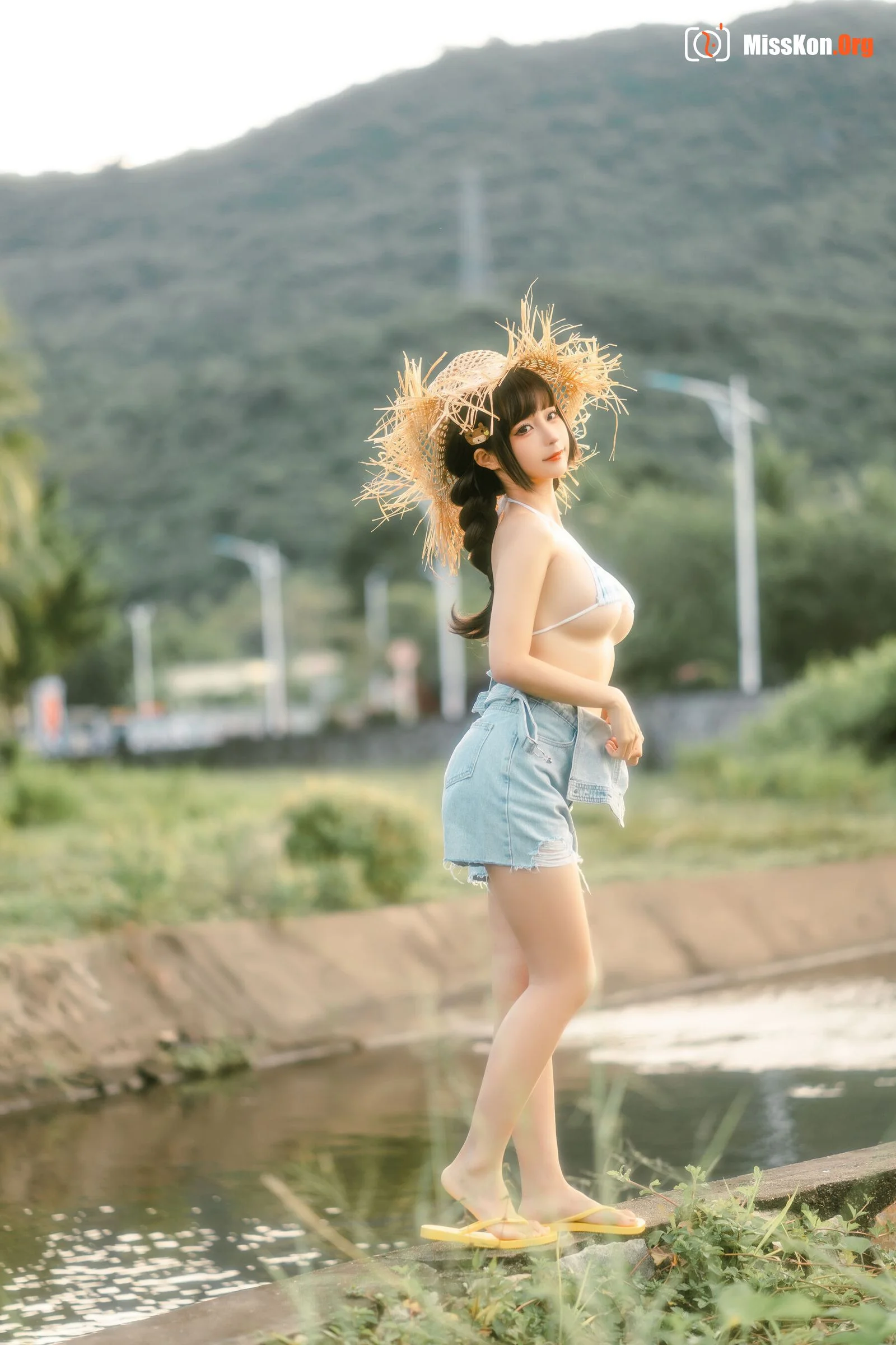 Stupid Momo: Hulk - Photo 12