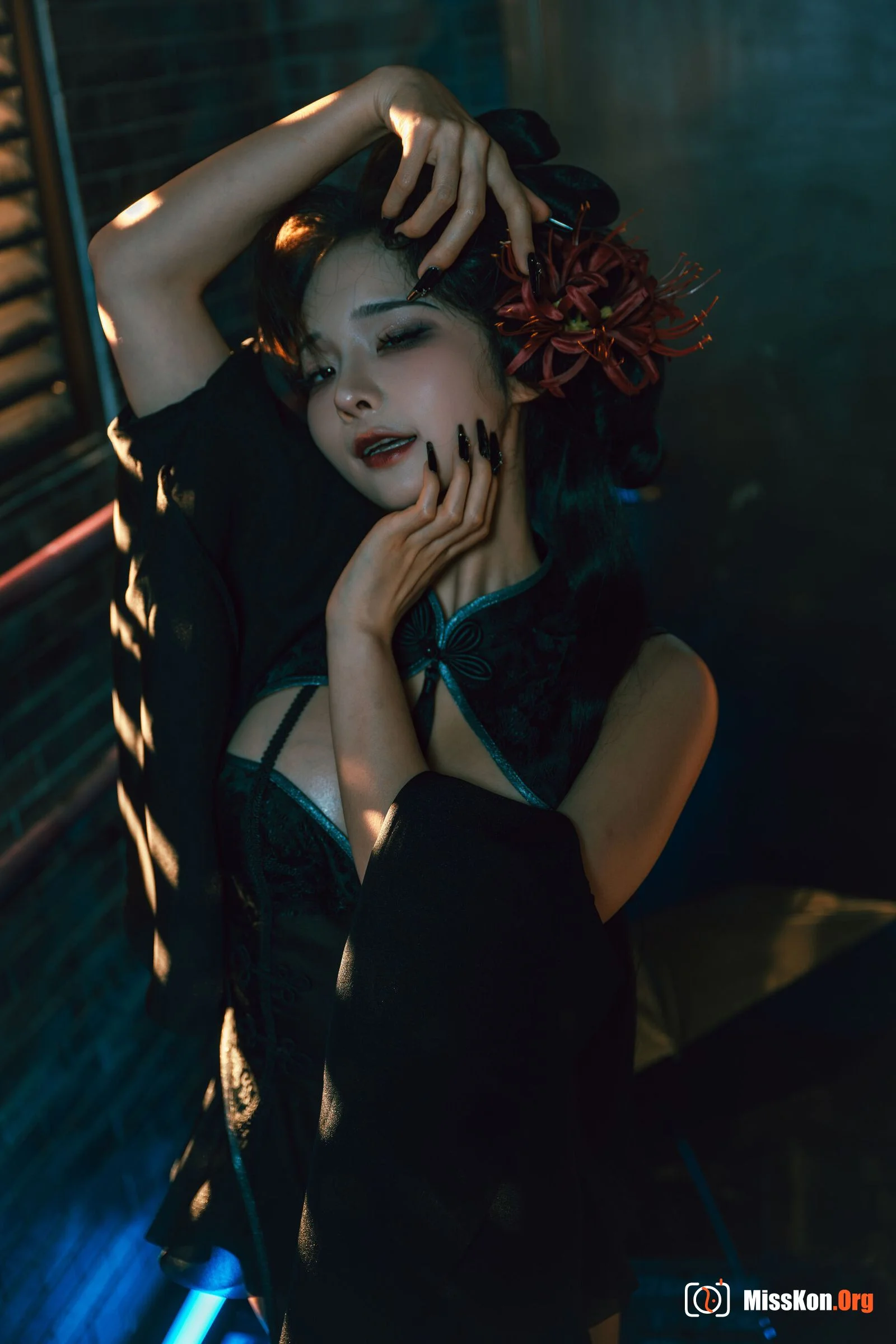 Stupid Momo: Kou·Girl's Back Garden - Photo 4