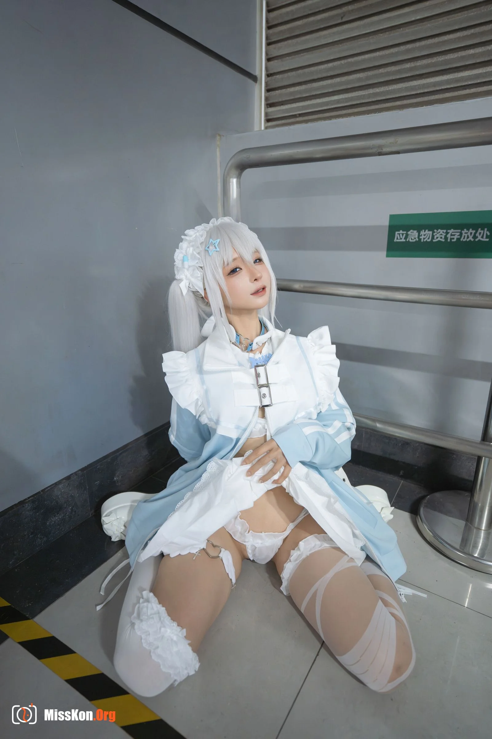 Stupid Momo: Light blue - Photo 12