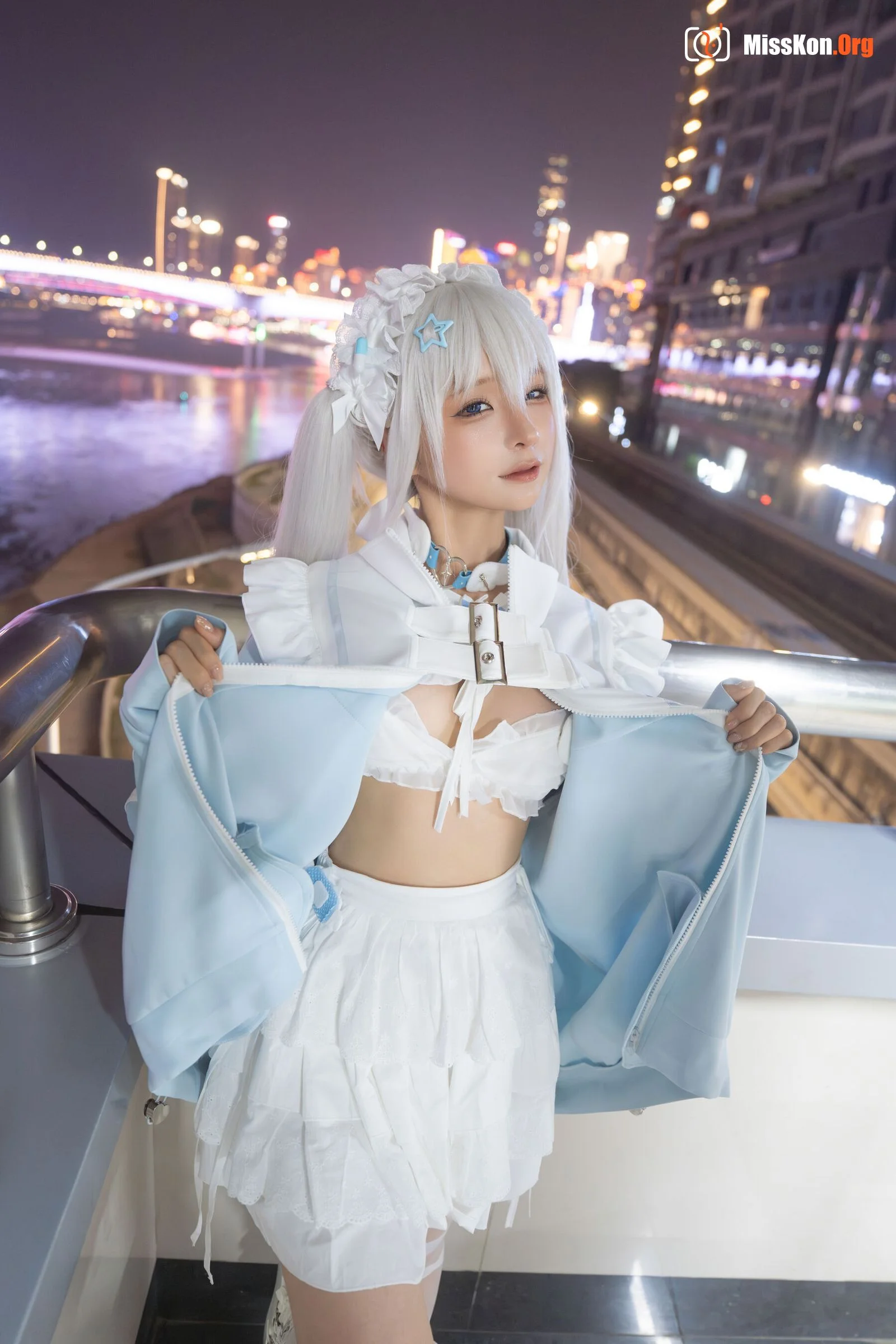 Stupid Momo: Light blue - Photo 13