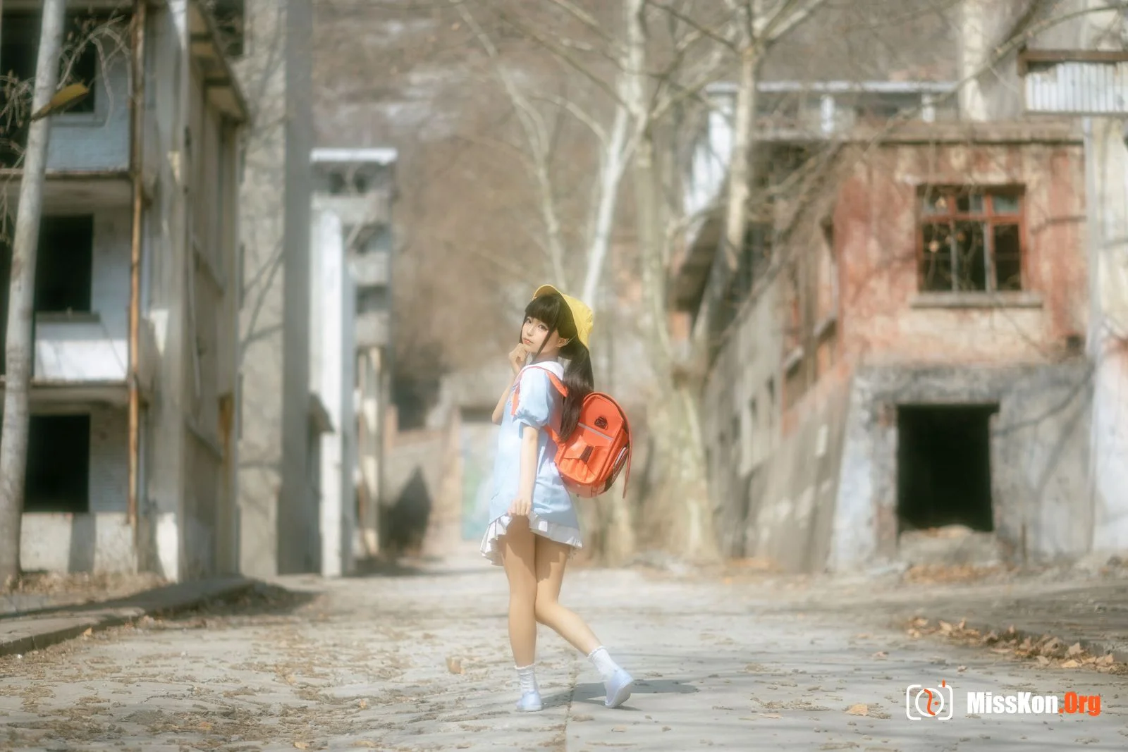 Stupid Momo: Little yellow hat - Photo 6