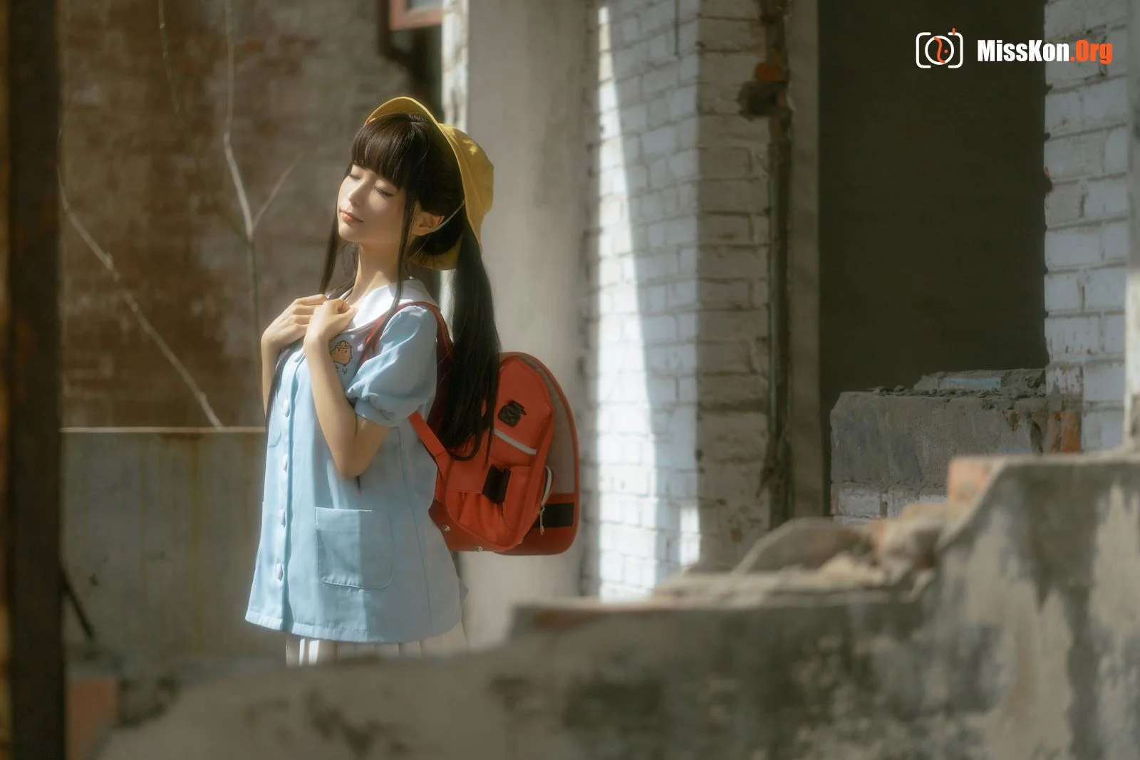 Stupid Momo: Little yellow hat - Photo 7