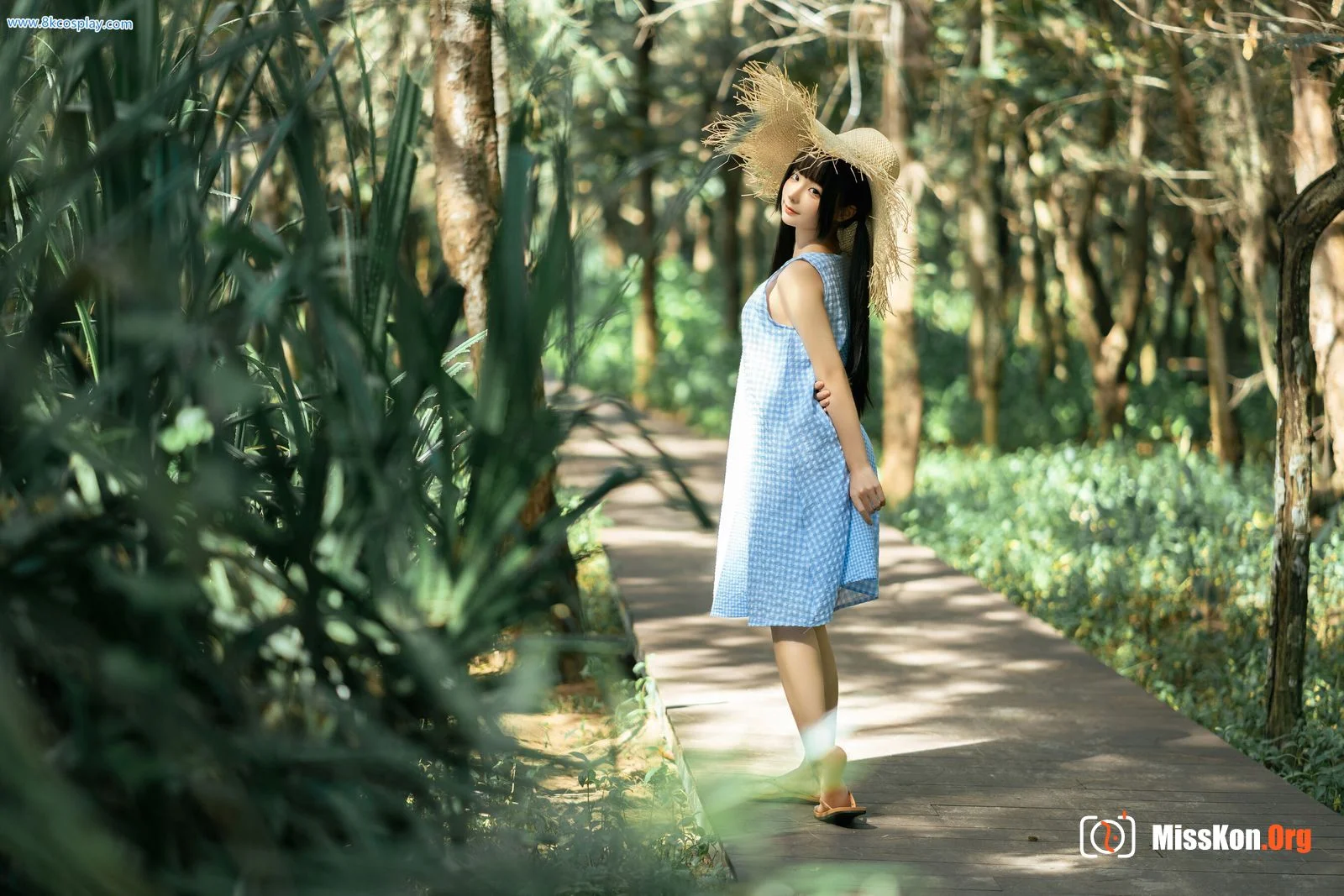 Stupid Momo: Stroll - Photo 8