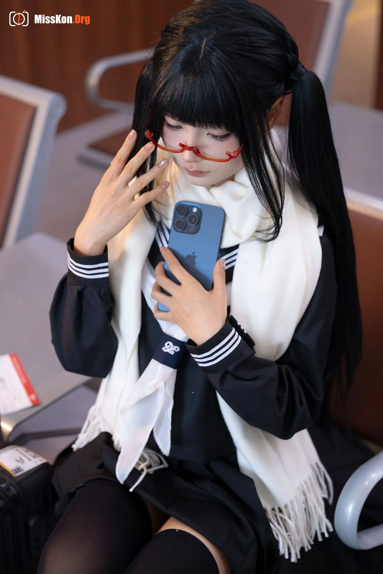 Stupid Momo: The Secret of the Yellow Blogger - Photo 10