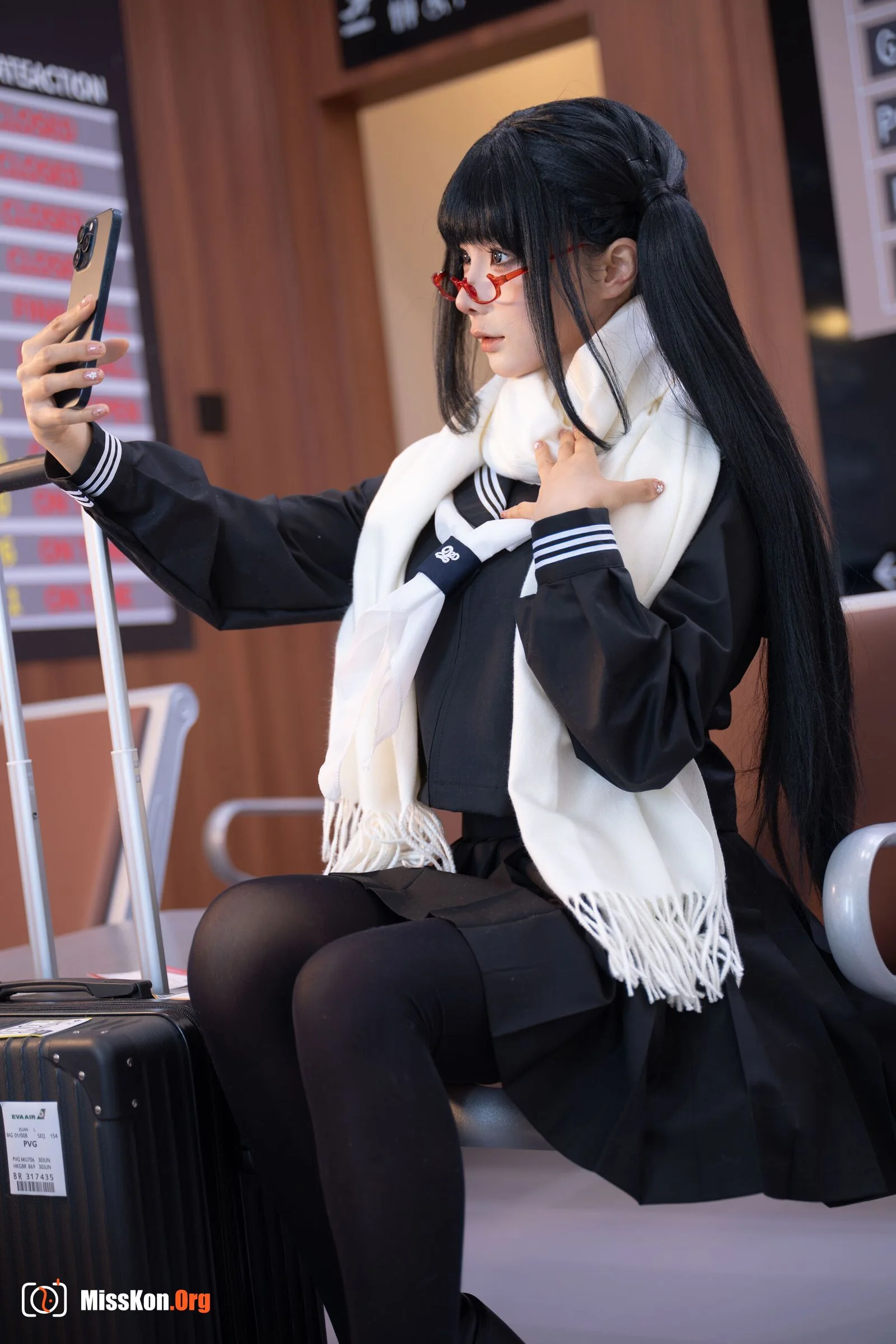 Stupid Momo: The Secret of the Yellow Blogger - Photo 4