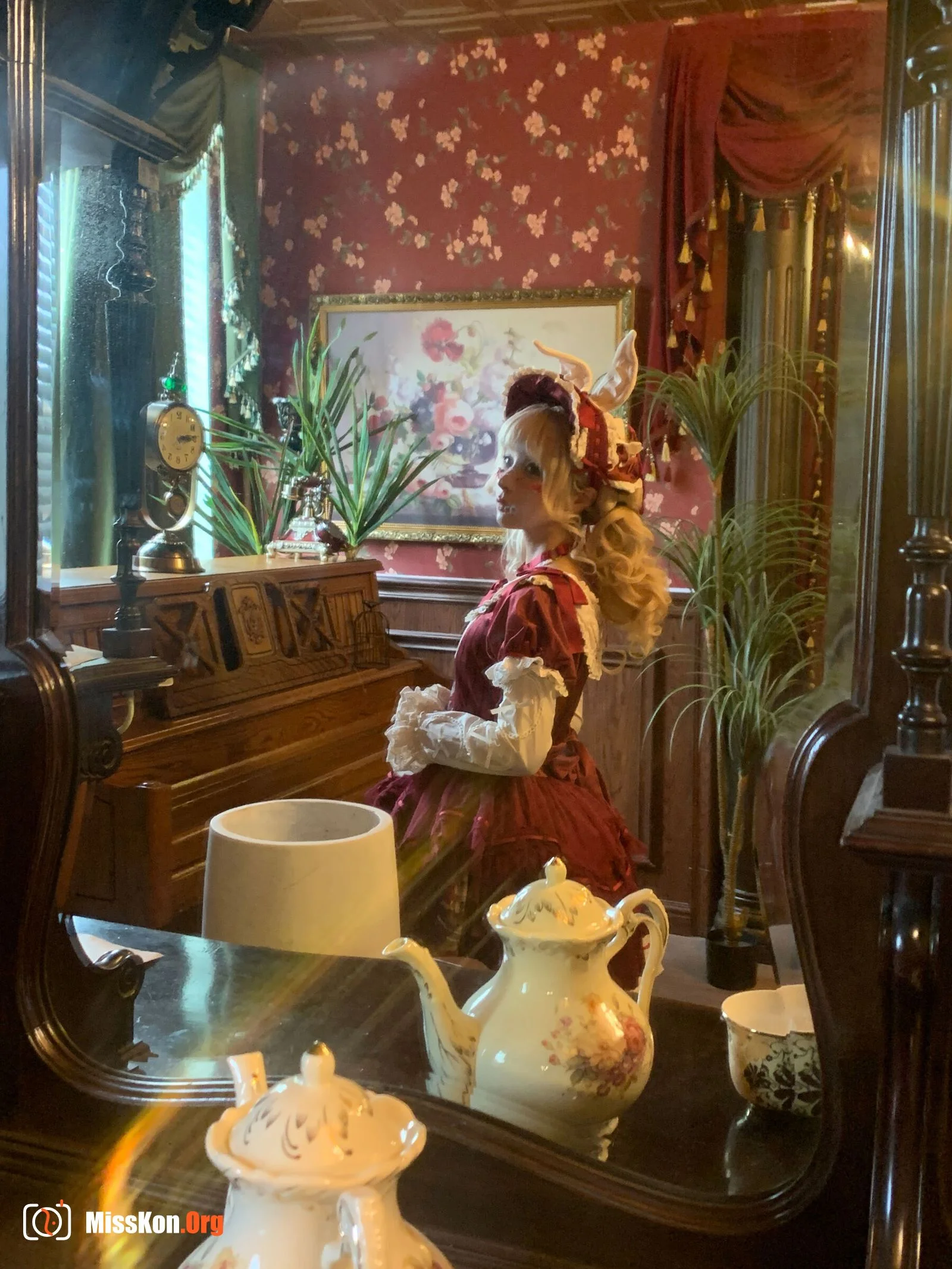 Stupid Momo: Window Doll - Photo 126