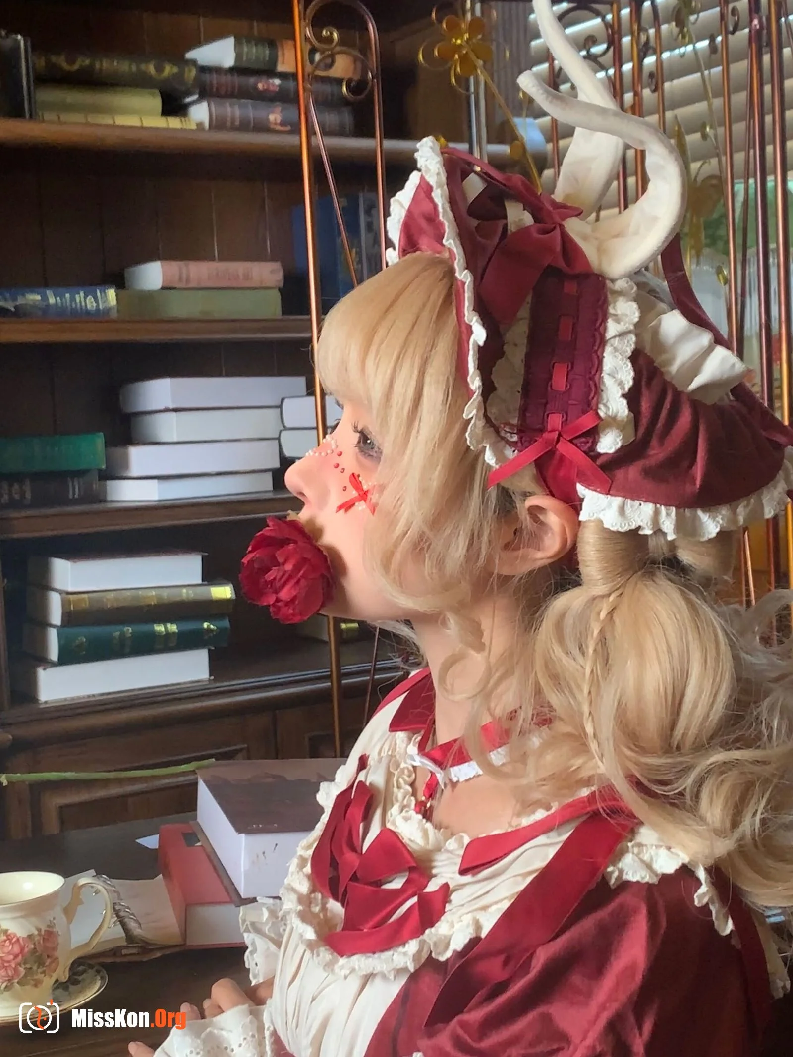 Stupid Momo: Window Doll - Photo 128