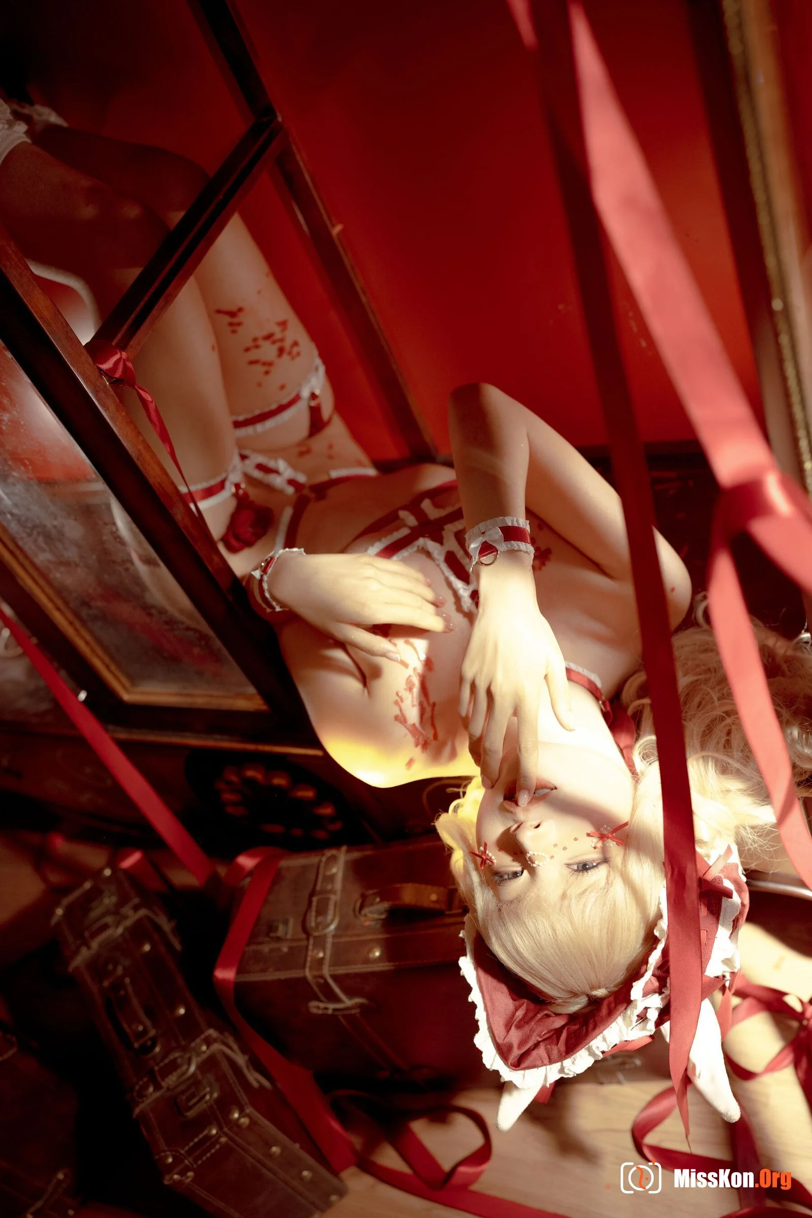 Stupid Momo: Window Doll - Photo 28