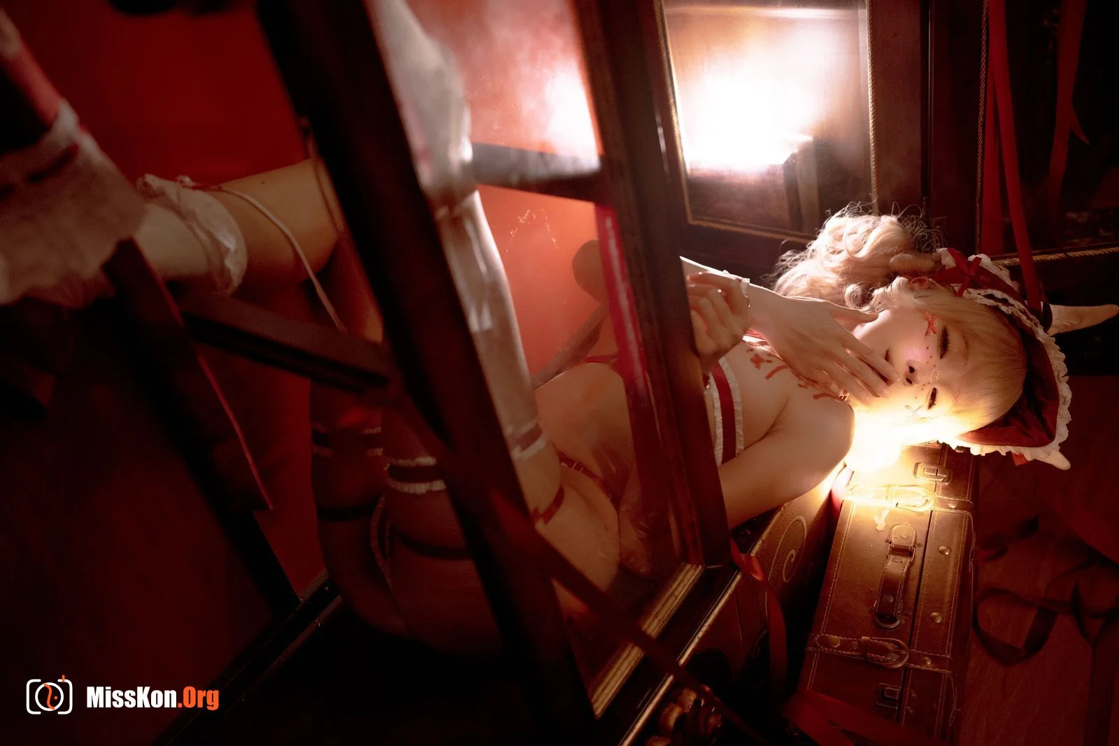 Stupid Momo: Window Doll - Photo 33