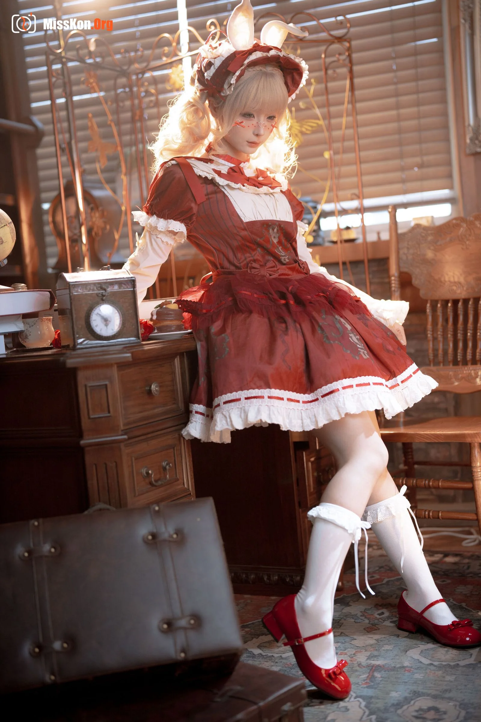 Stupid Momo: Window Doll - Photo 36